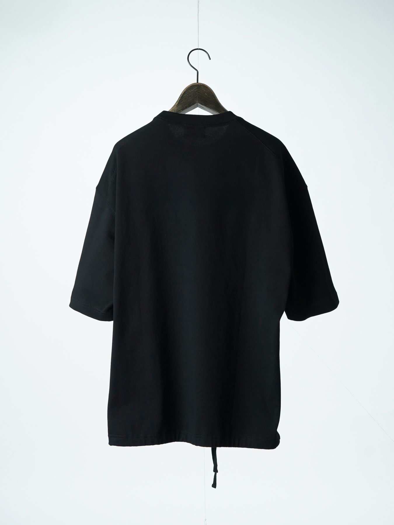 【予約品 2月1日(日) 締切】HEAVYJERSE spiky / ロゴ刺繍 Tシャツ / ブラック×ブラック