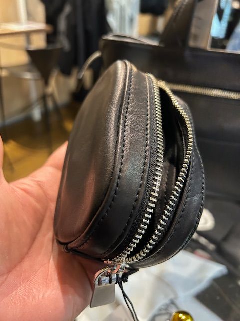 Sサイズ マルチケース Reality Leather / BLACK 【aniary】