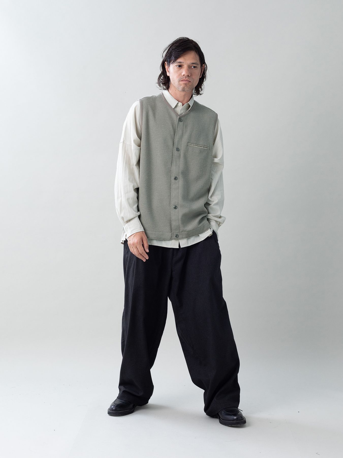 【予約品 5月27日(水) 締切】BOUCLE-VEST / ウール混ブークレー ベスト / ベージュ
