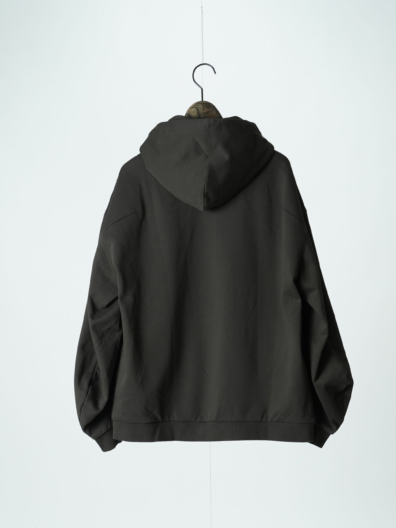 【予約品 5月6日(水) 締切】MOLD-SWEATPARKA / スウェットジップパーカー / チャコール