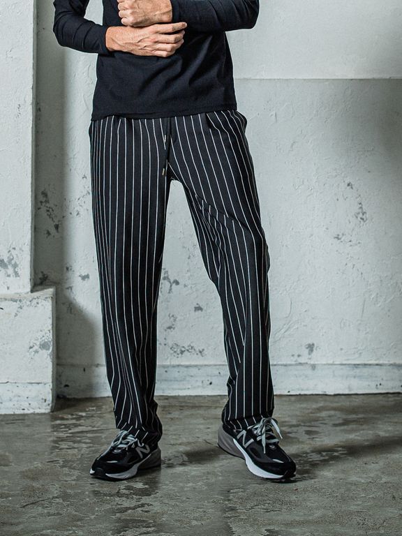 《予約11月17日19時締め》 CHRIS EASY WIDE TUCK PANTS / ワイドタックパンツ / ブラック・ストライプ