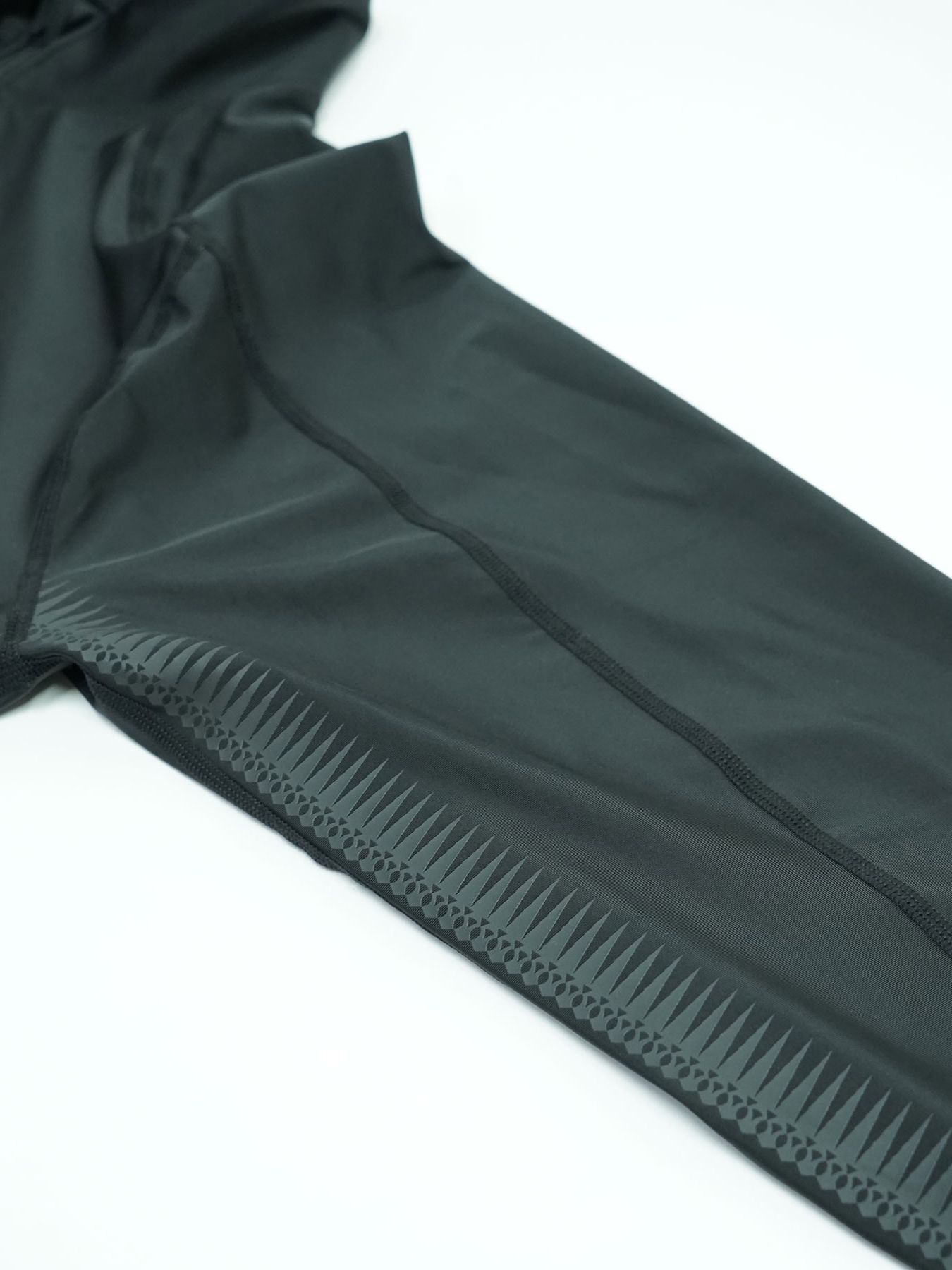 【予約品 11月23日(日) 締切】ARROWHEAD RASHGUARD / ラッシュガード / BLACK×BLACK