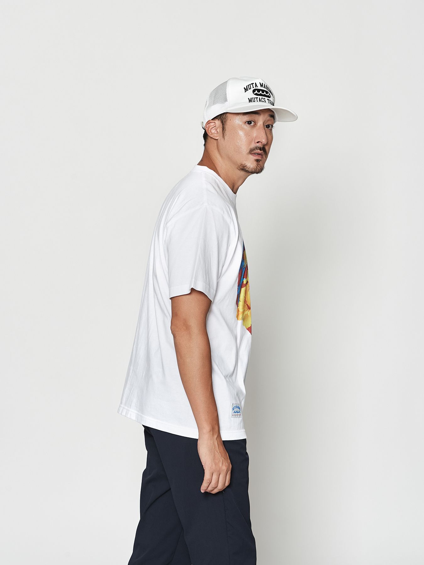 【予約品 10月9日(木) 締切】muta Heat Hibiscus Tee / Tシャツ / ホワイト【Acanthus × muta MARINE】