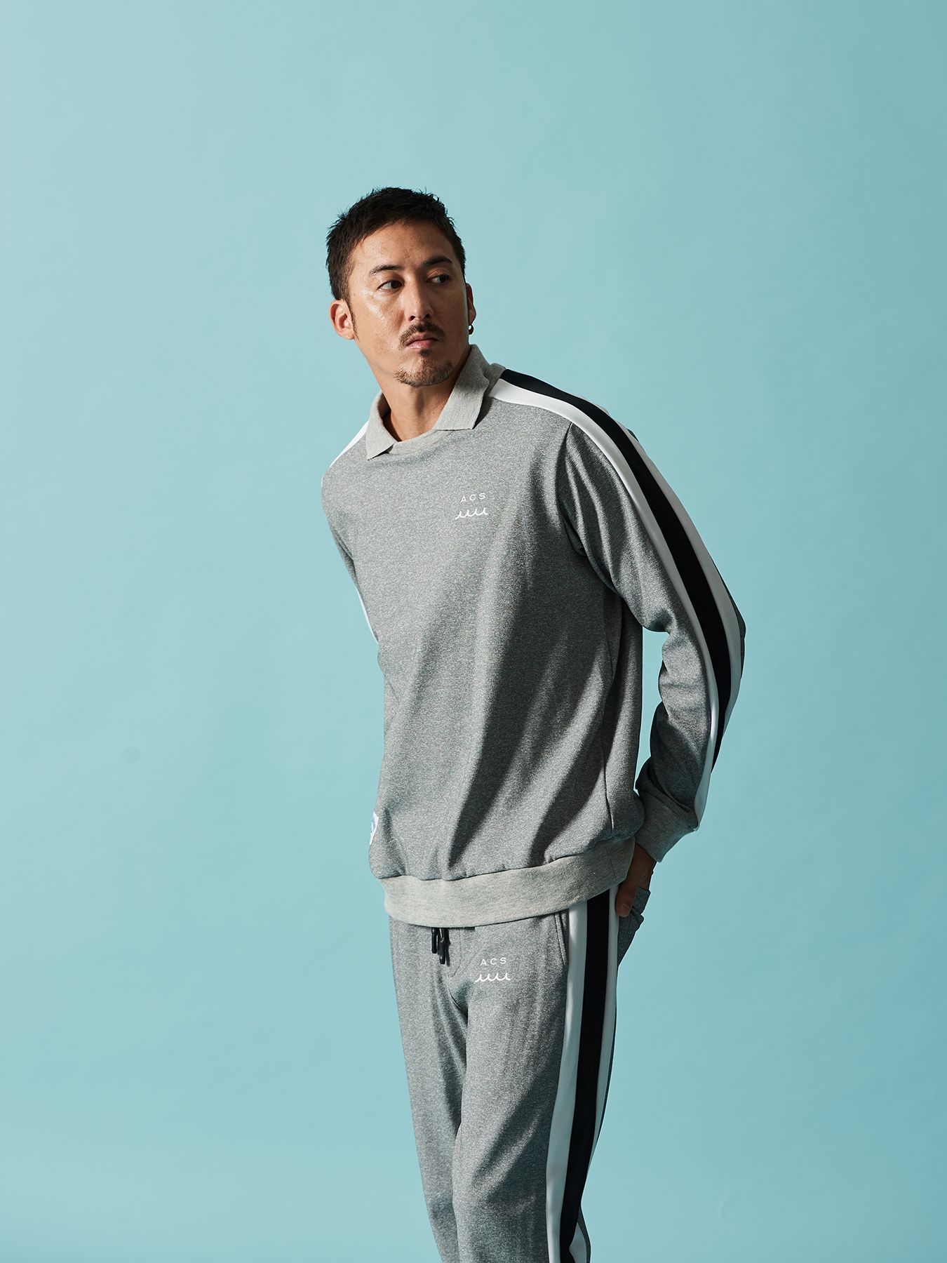 【予約品 10月9日(木) 締切】muta Polo Crewneck / 衿付スウェット / グレー【Acanthus × muta MARINE】