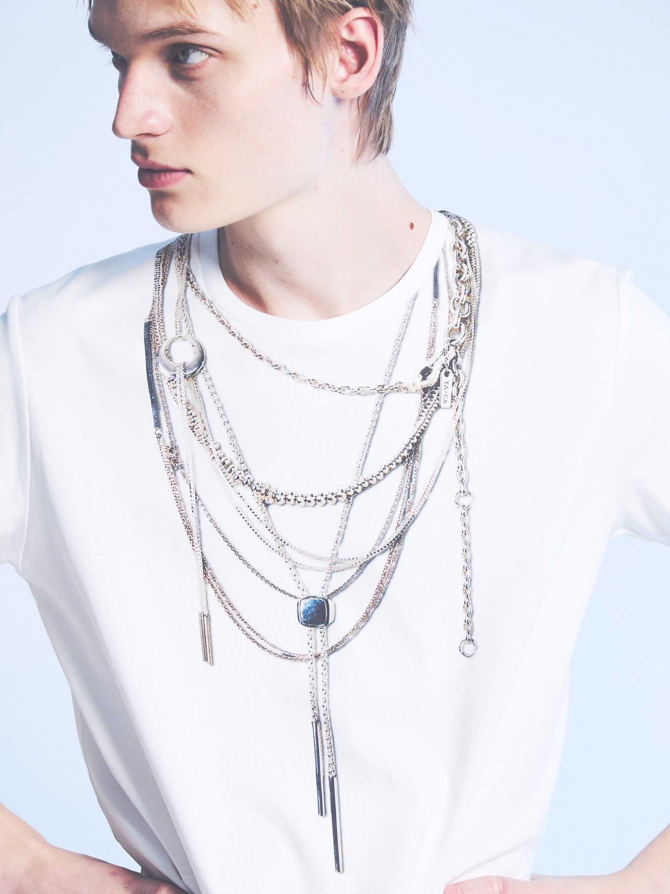 《YArKA × 5351》ネックレス プリント 半袖 Tシャツ / ホワイト【5351 POUR LES HOMMES】