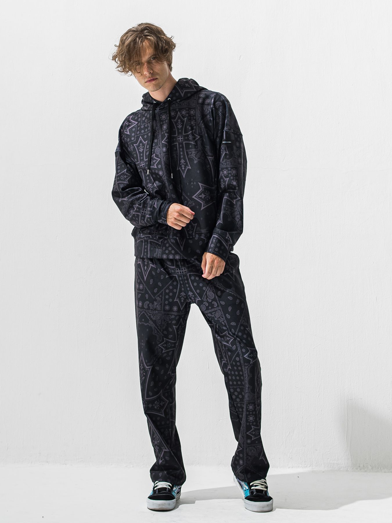 【予約品 9月6日(日) 締切】OVER HOODIE / トリコット オーバーパーカー / クロスブラック
