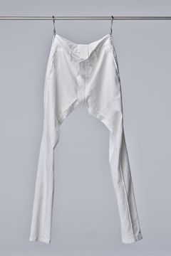 Organic Denim Darts Saruel Pants / ホワイト 【THE ONENESS】