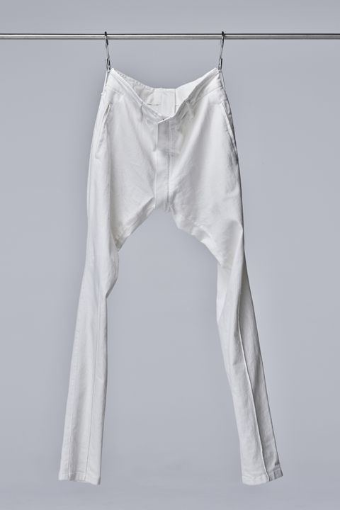 Organic Denim Darts Saruel Pants / ホワイト 【THE ONENESS】