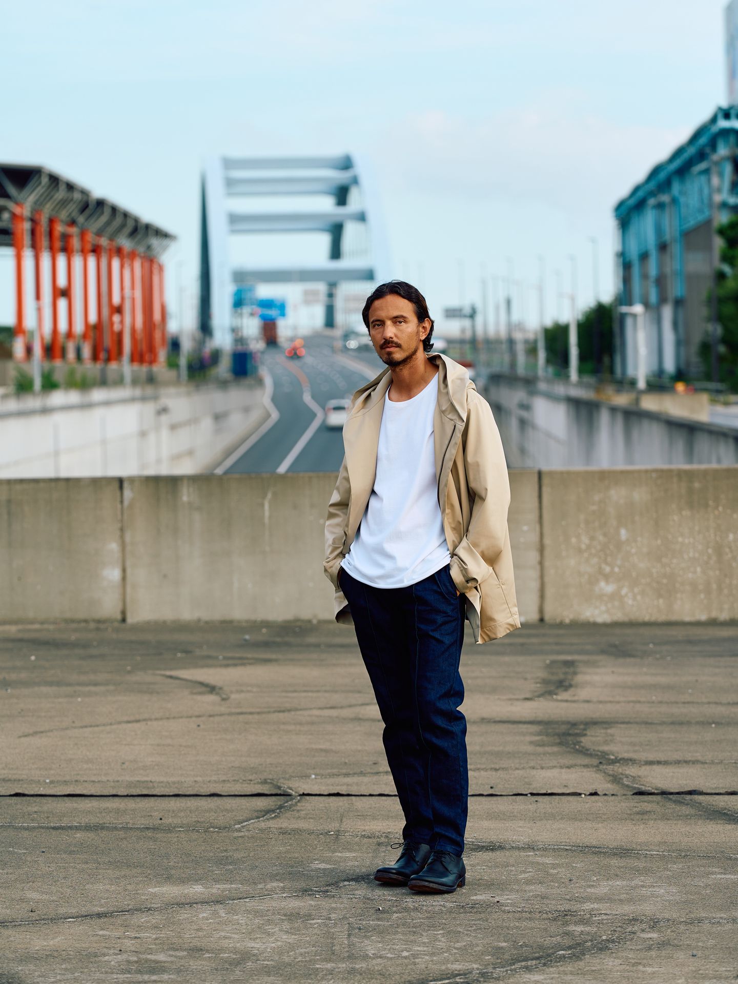 【予約品9月19日 10時締め】 denim pin-tuck slacks  / 2タックスラックス / インディゴ