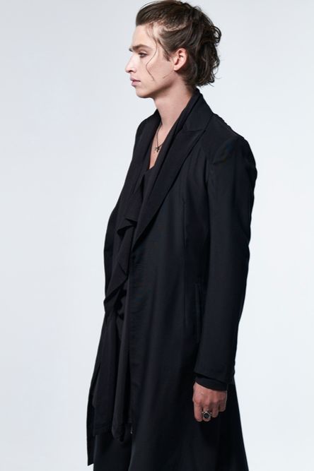 《予約品》 FlarePeackedJacket / 裾フレアピークドロングブラック 【kiryuyrik】 2023年4月以降入荷予定