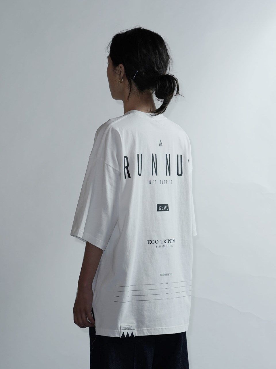 EGO TRIPPING - 《予約1月9日締め》 RUNNUP TEE / ホワイト 【EGO