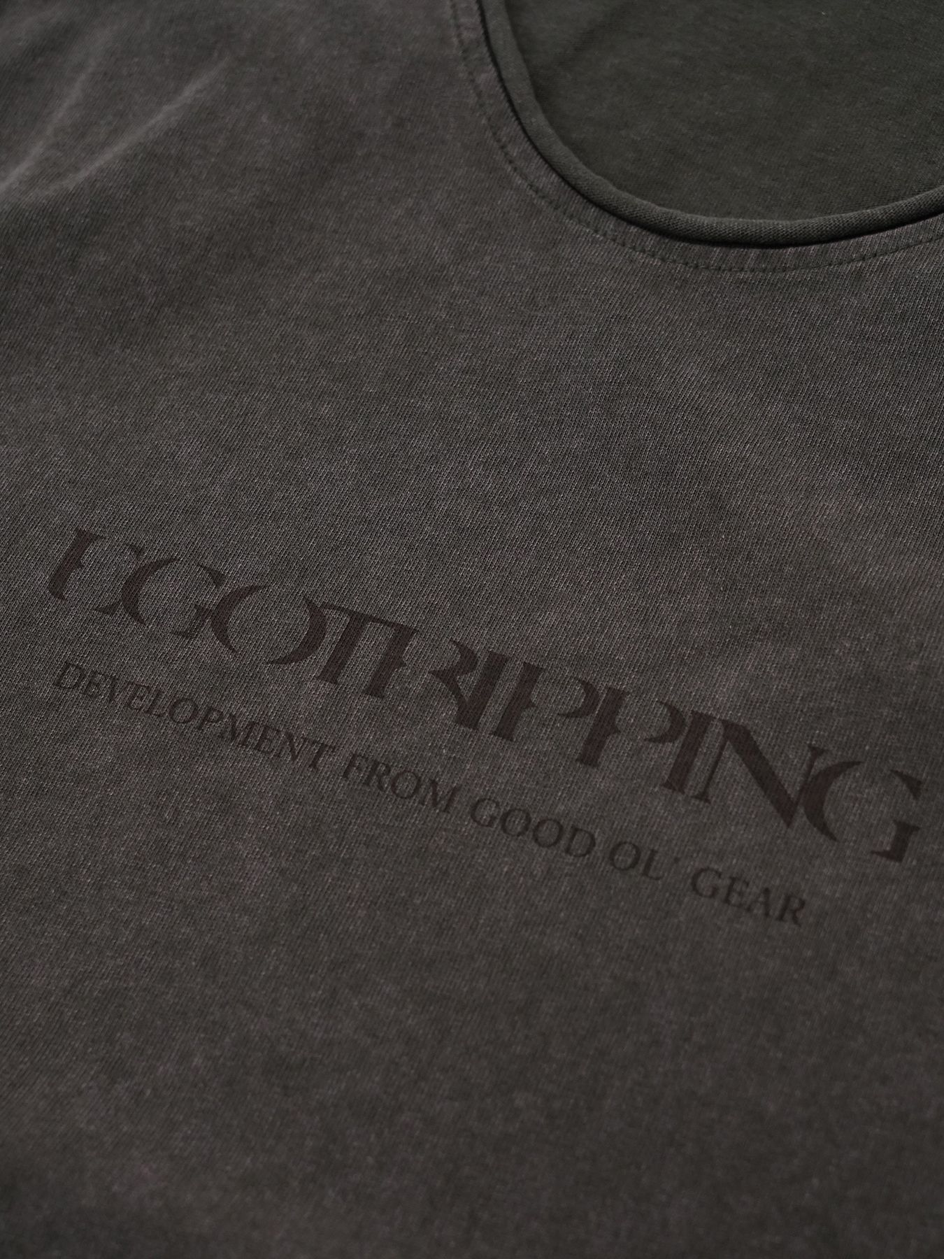 【予約品 2月1日(日) 締切】CREWNOT bleed / ロゴプリント ノースリーブ / ダークブラウン