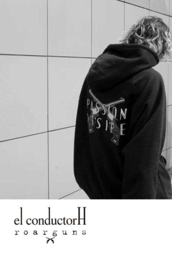 WネームPASSION DESIRE CROSSGUN HOODIE【roarguns × el conductorH】
