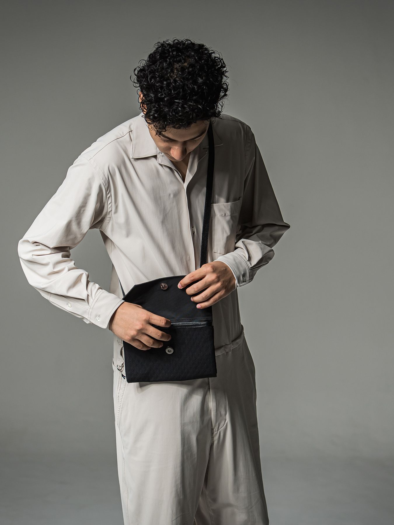 【予約品 】DECADEコラボ CLUTCH WALLETSHOULDER BAG / クラッチ ウォレットショルダーバッグ / ブラック