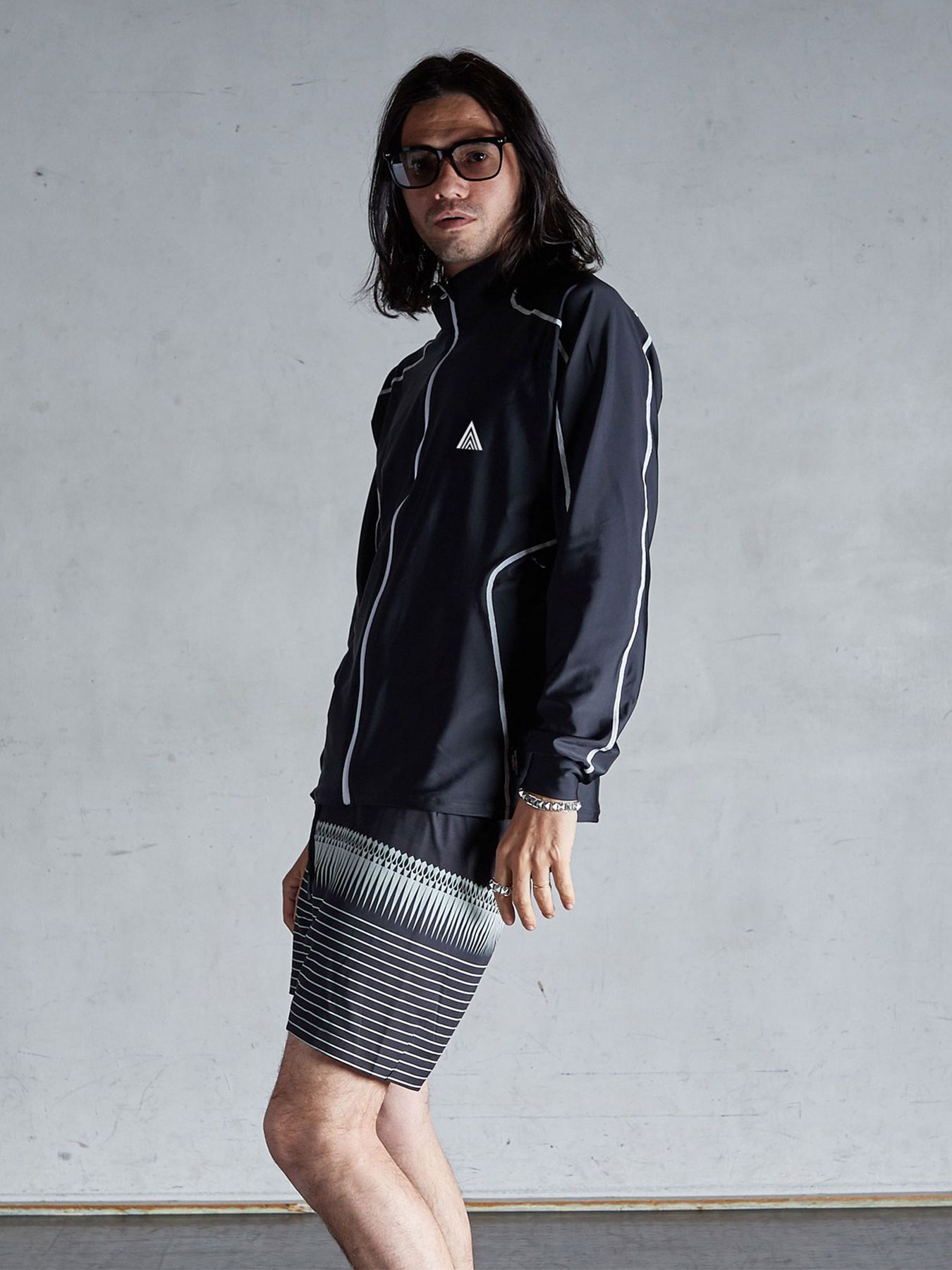 【予約品 11月23日(日) 締切】ARROWHEAD RASHGUARD / ラッシュガード / BLACK×WHITE