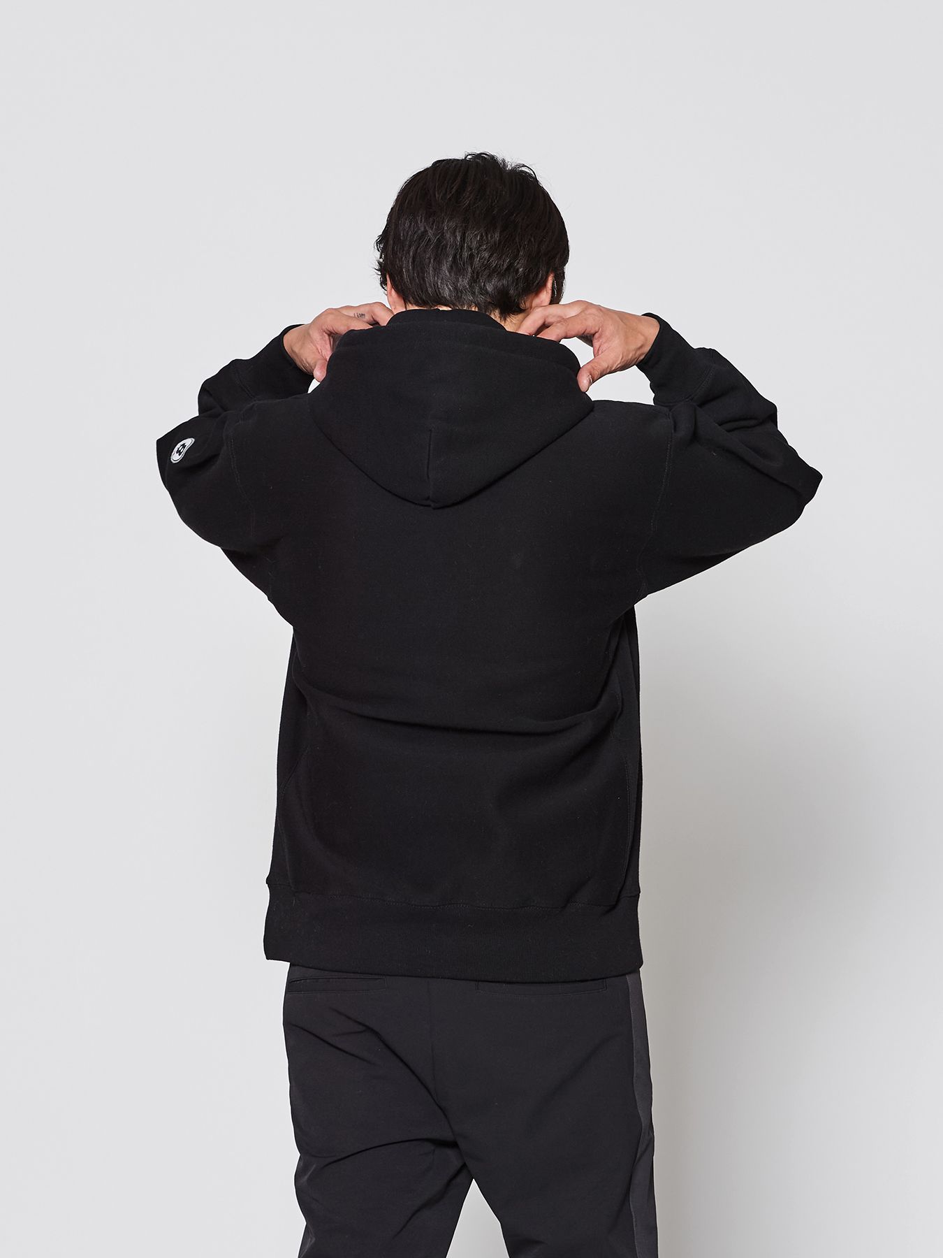 【予約品 】muta sweet muta Hooded Sweatshirts / スウェットパーカー / ブラック【Acanthus × muta MARINE】