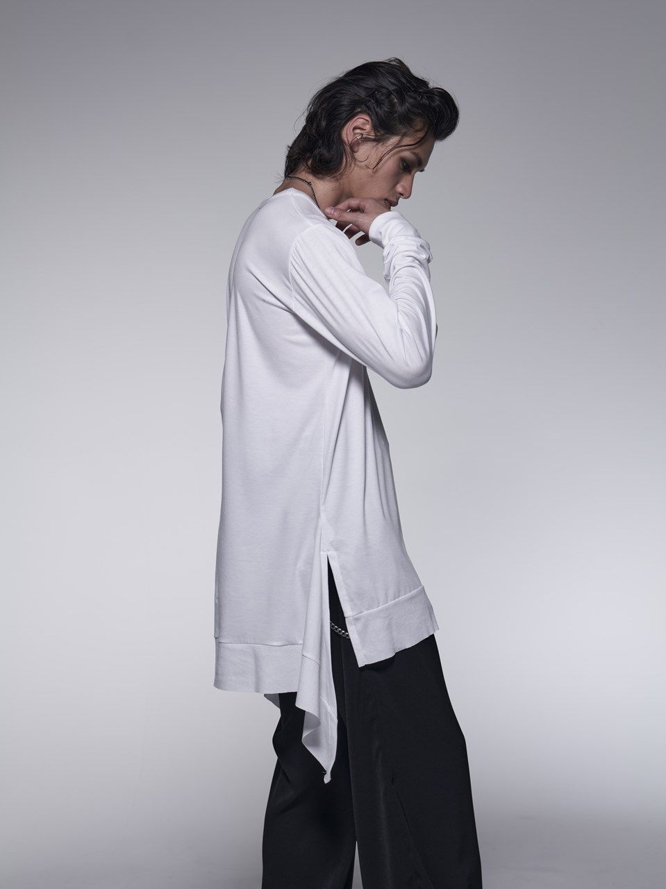 《予約品》 FlareCrewNeckT-Shirt / クルーネックTシャツ / ホワイト 【kiryuyrik】 7月以降入荷予定