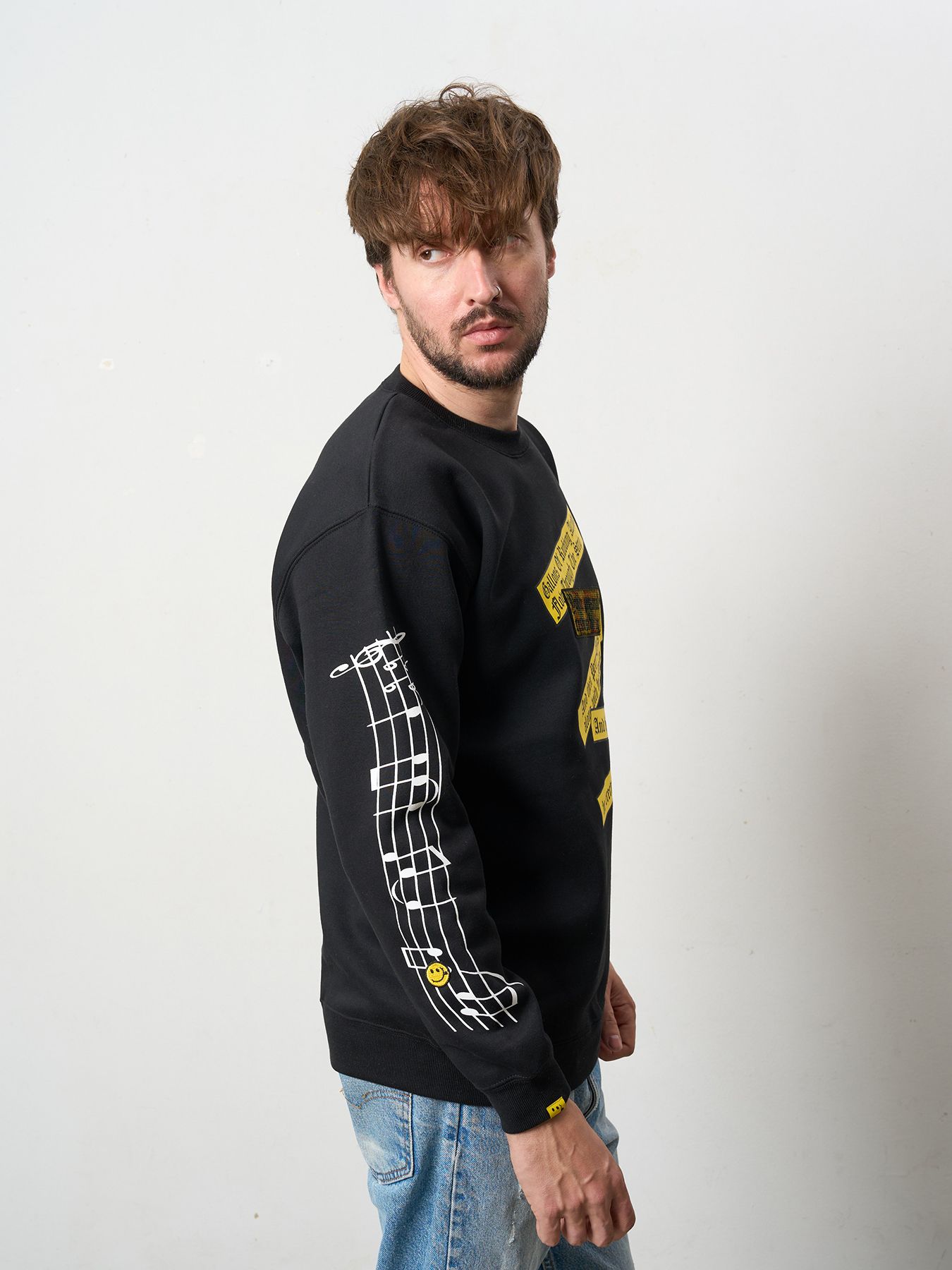 【予約品 5月8日(木) AM10時 締切】 TC裏毛起毛 リリック リボン シークインMUSICプリント スウェットシャツ / ブラック