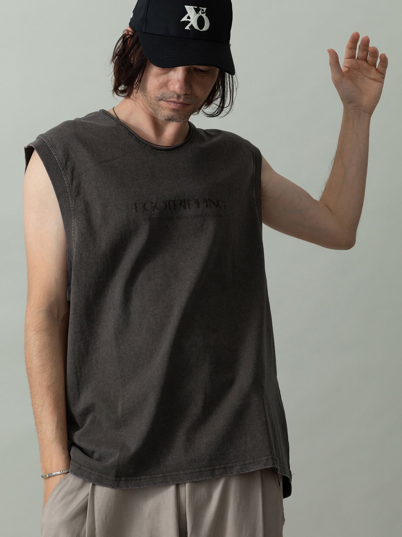 【予約品 2月1日(日) 締切】CREWNOT bleed / ロゴプリント ノースリーブ / ダークブラウン