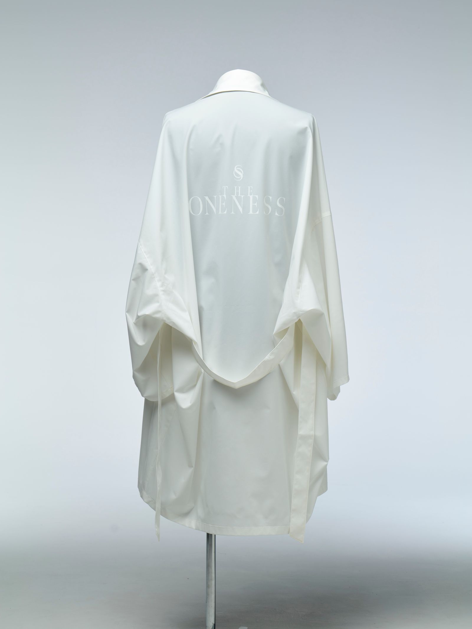 《予約品4月23日18時締め》 HAORI-TrenchCollar / カーディガン  / ホワイト 【THE ONENESS】 7月中入荷予定