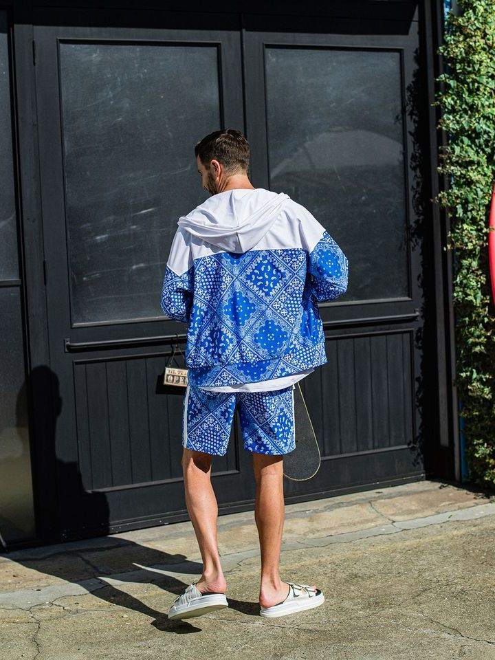 《予約品3月3日18：00締め》 Paisley RUSH OVER ZIPUP HOODIE / ラッシュガードパーカー / バンダナブルー