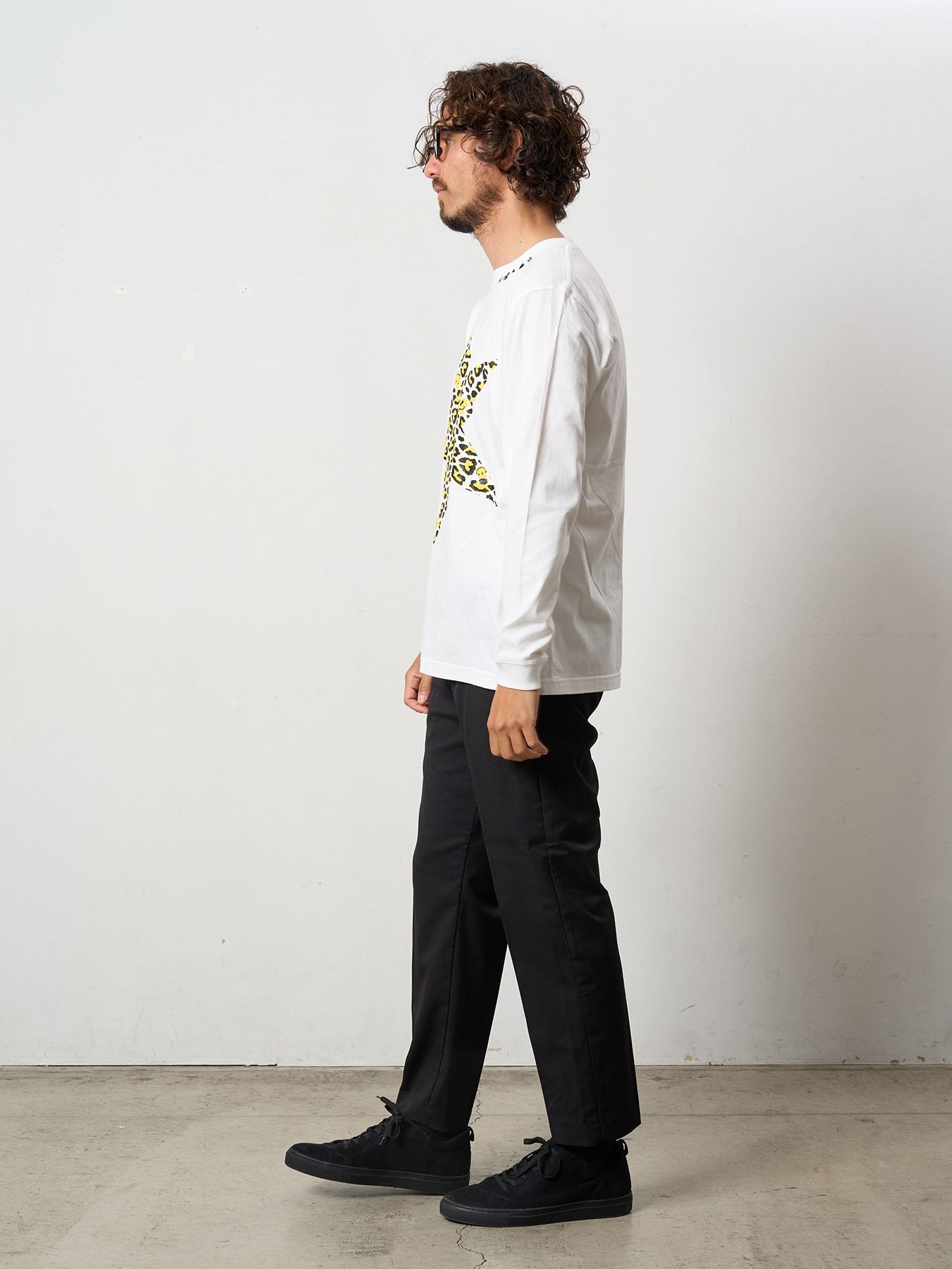 【予約品 5月8日(木) AM10時 締切】 5.6ozコットン天竺 レオパードスタースマイル発泡プリント LS Tシャツ / ホワイト