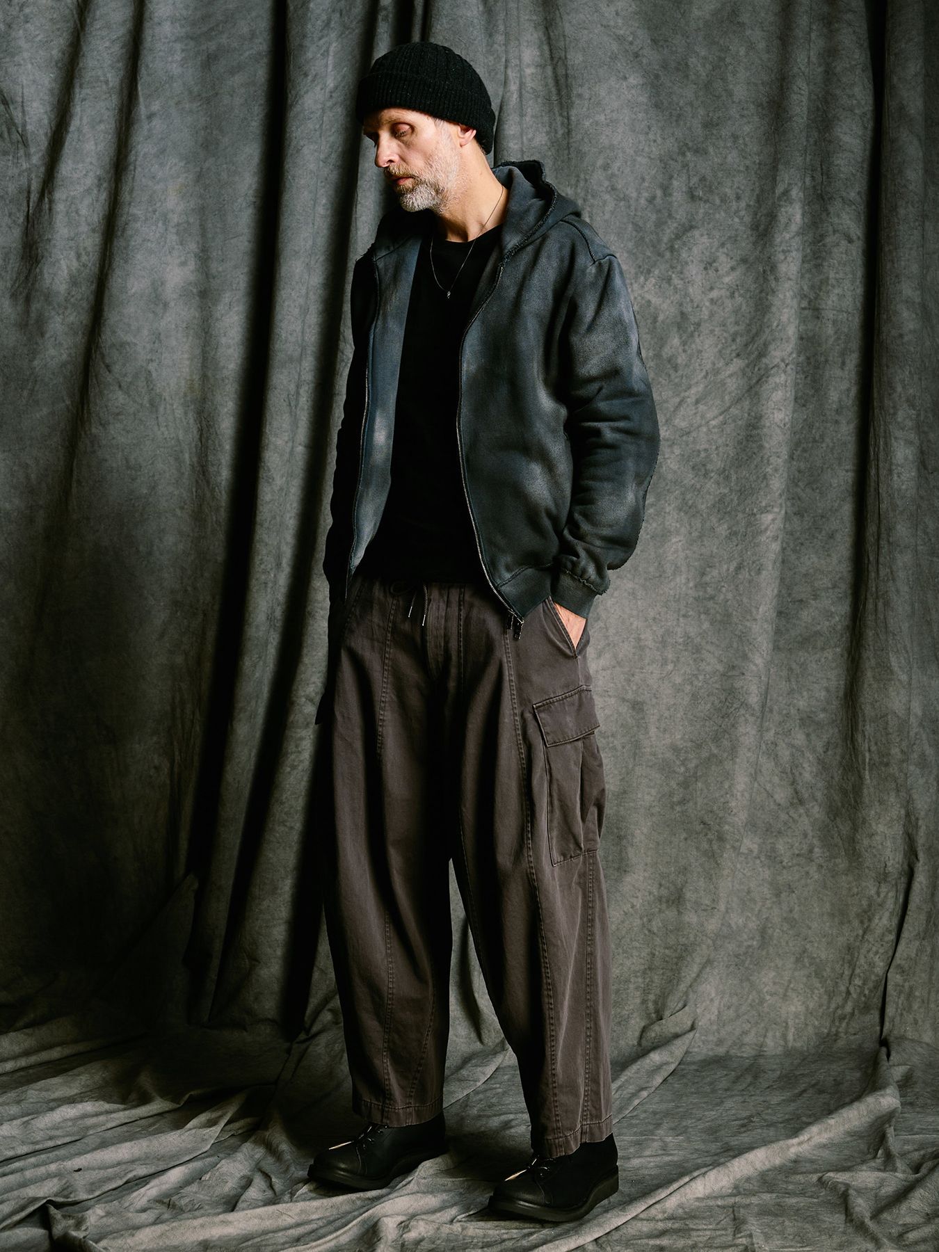 【予約品 4月19日(日) 18時締切】sulfur dyed light easy cargo / 硫化染め ライトイージーカーゴパンツ / フェードチャコール