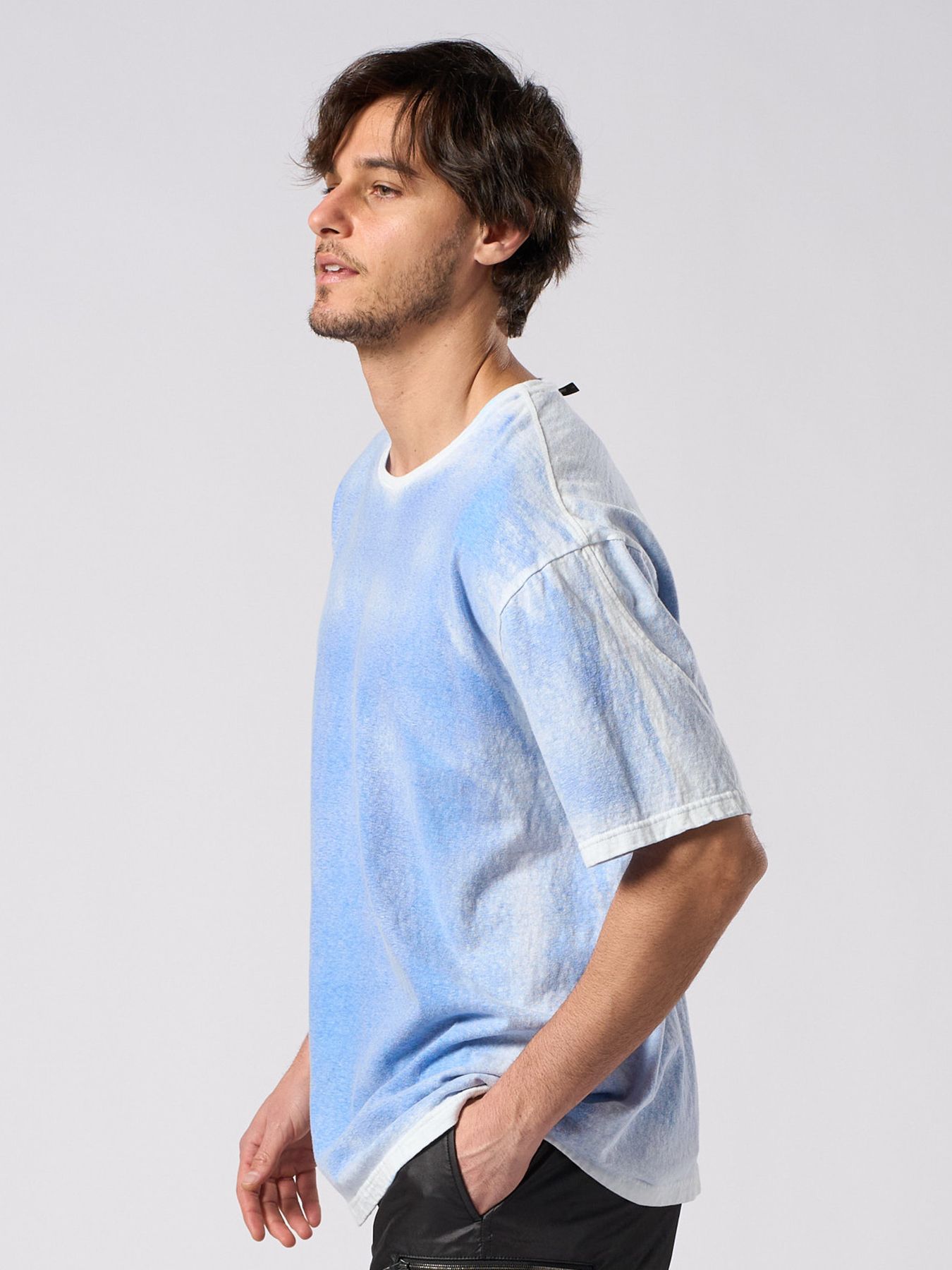 【予約品 1月25日(日) 締切】back-spray dye S/S / バックスプレー加工 ショートスリーブ / フェードブルー