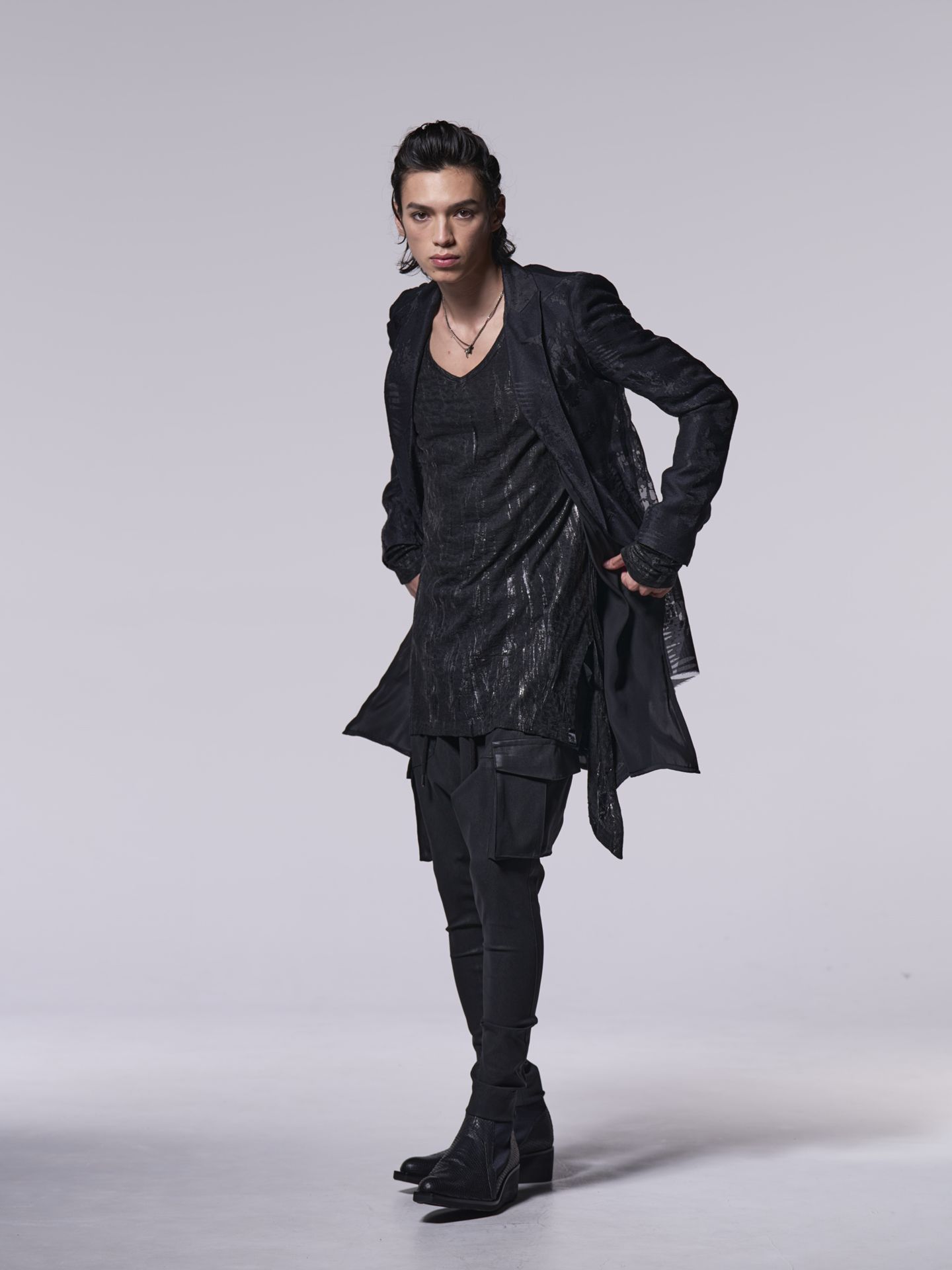 《予約品》 Flare V Neck T-Shirt / フレアVネックT / ブラックHAKU