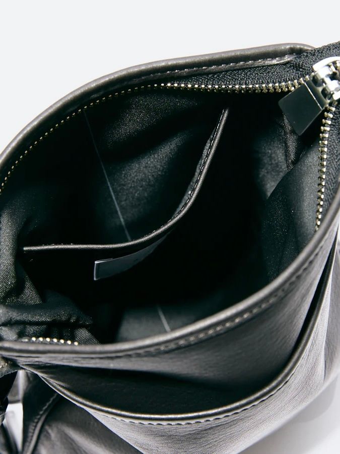 縦型ミニショルダー（牛革/日本製） 【aniary】