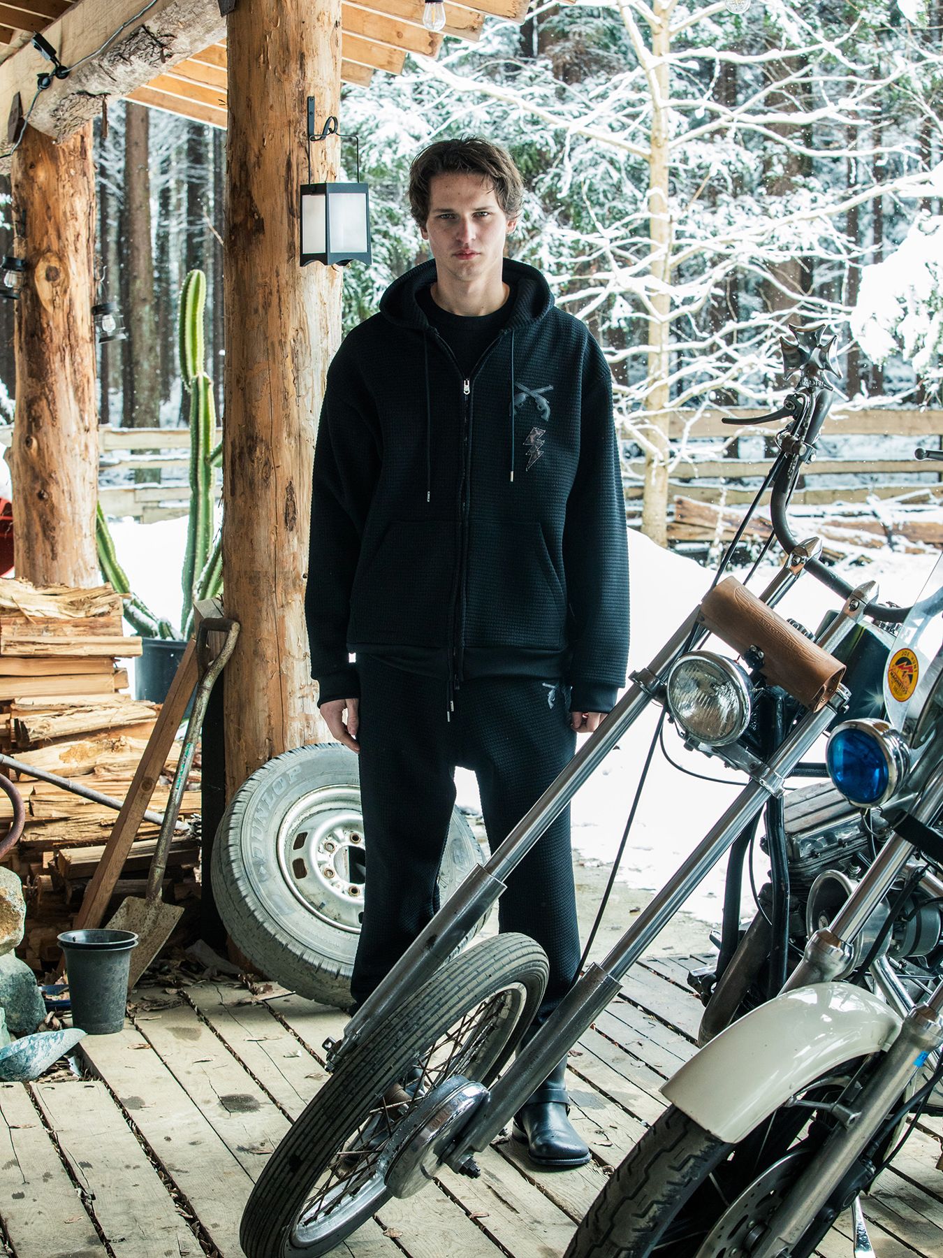 【予約品 3月9日(月) 18:00 締切】PATCH WAFFLE HOODIE / レザーパッチ ビッグワッフル ジップフーディ  / ブラック