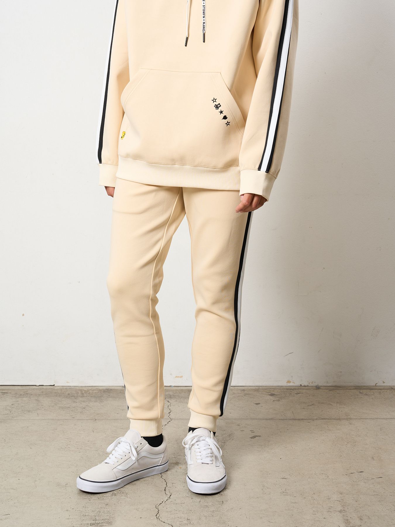 【予約品 5月8日(木) AM10時 締切】 T-Rストレッチポンチ スターノルディックフロッキー ラインリブパンツ / オフホワイト