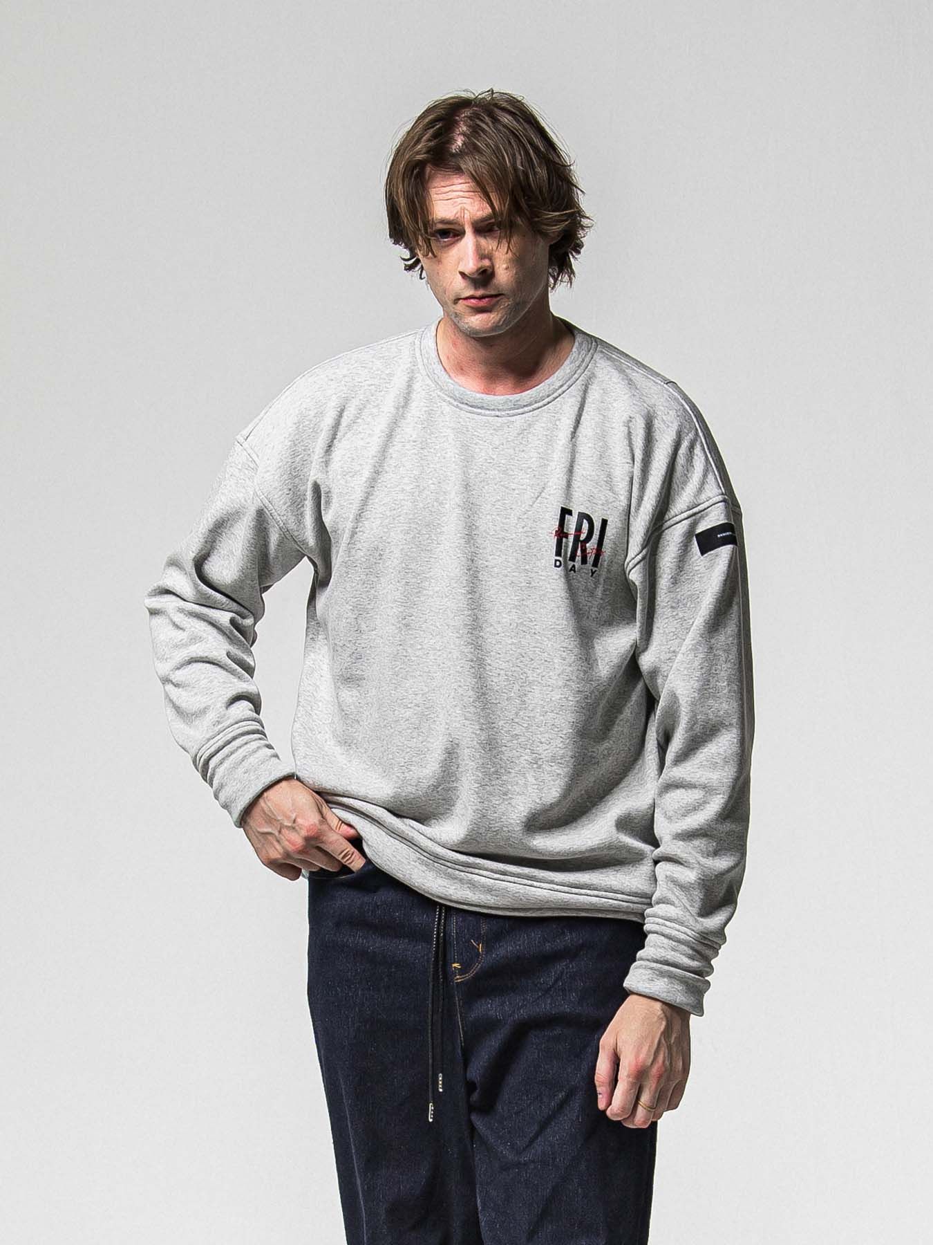 【予約品 8月31日(日) 締切】FRIDAY STANDARD LOGO VEROURS FLEECE TRAINER / FRIDAYコラボ スタンダードロゴ ベロアフリース トレーナー / グレー