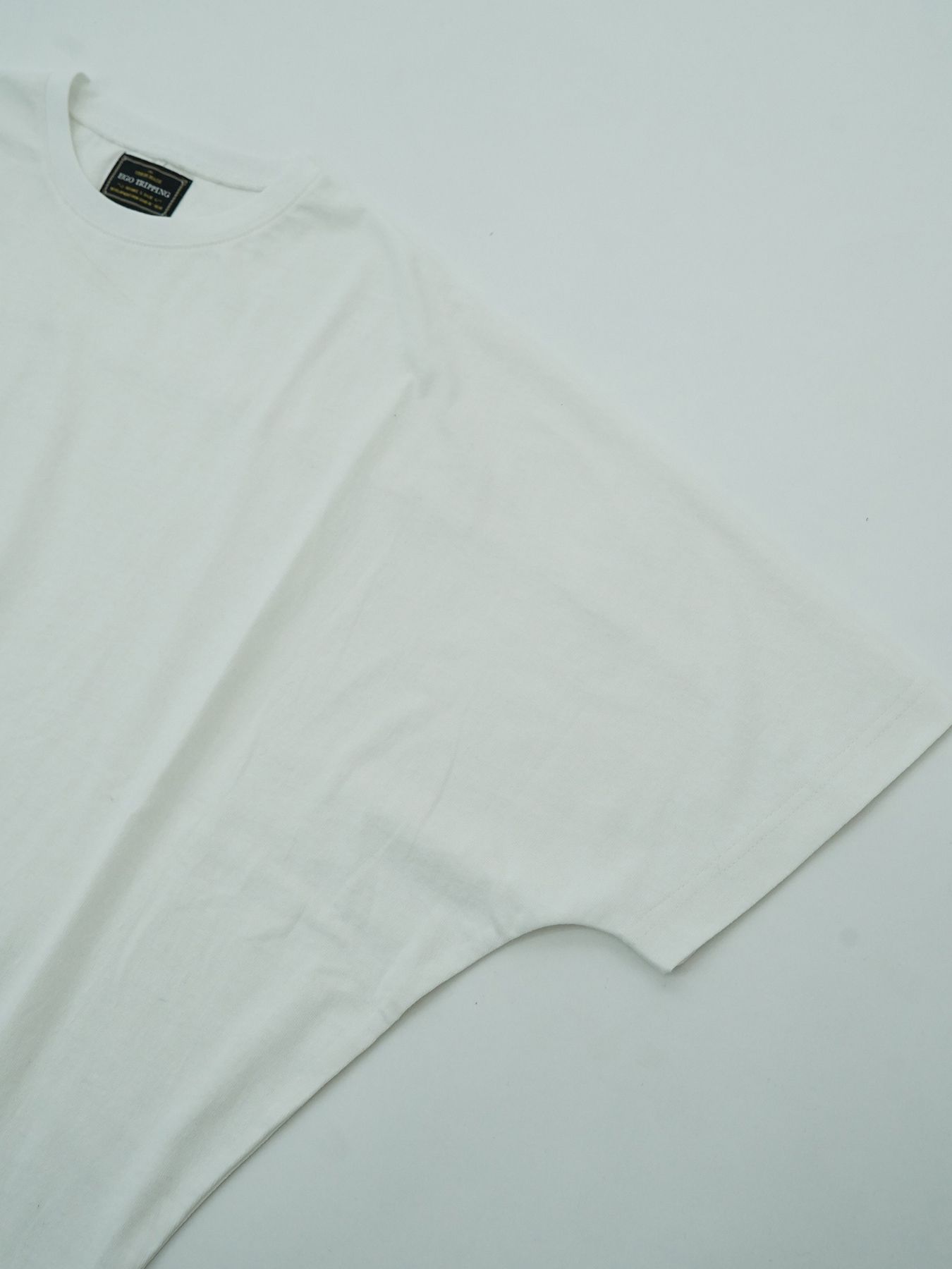 【予約品 2月1日(日) 締切】KITE TEE embroidery / 刺繍 ニットT / ホワイト