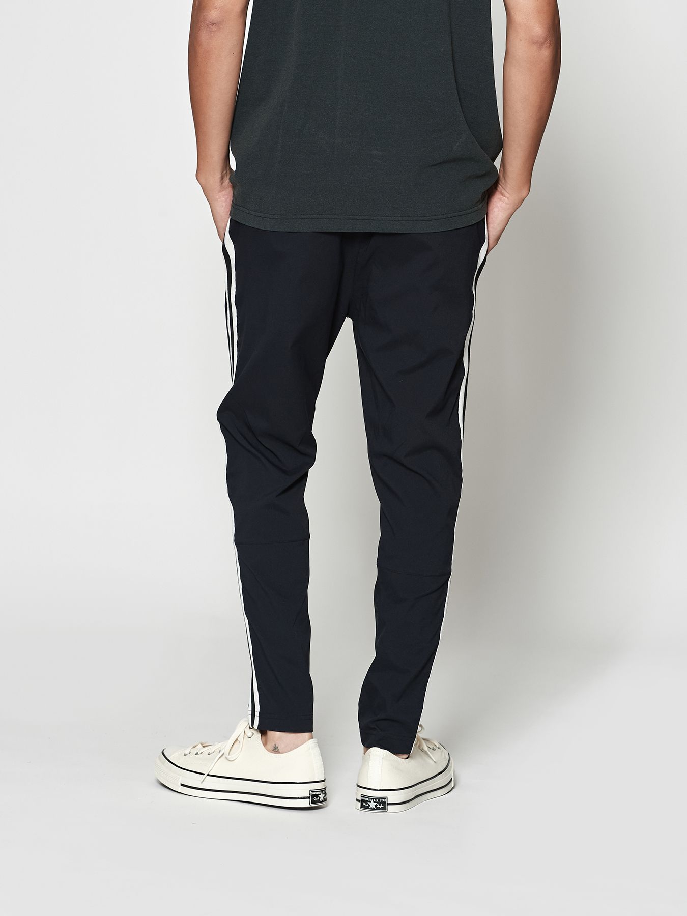 【予約品 10月9日(木) 締切】muta sweet side line pants / ラインパンツ / ネイビー【Acanthus × muta MARINE】