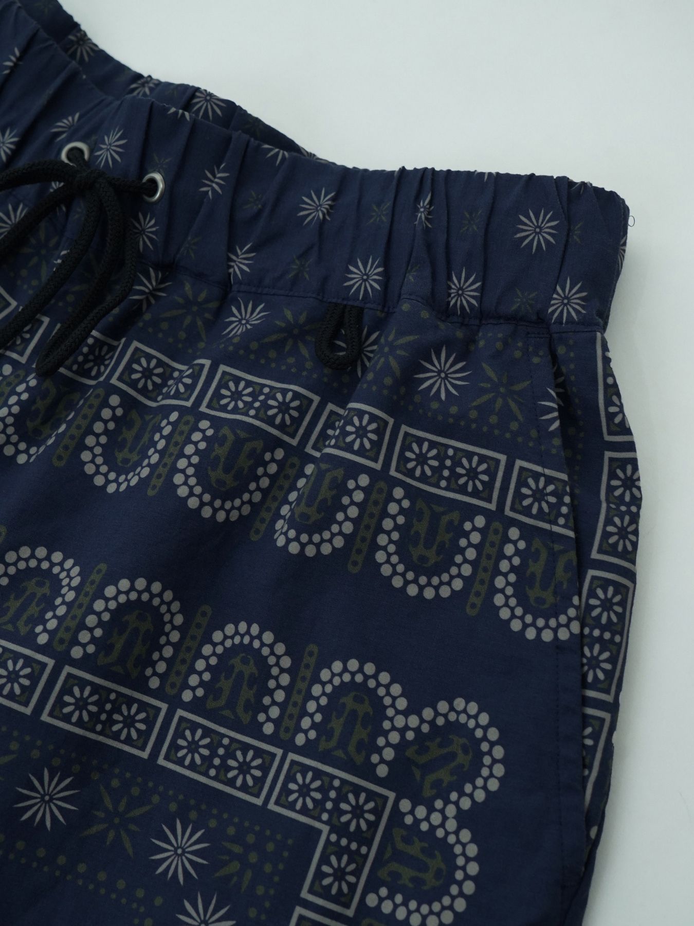 【予約品 2月1日(日) 締切】VINTAGEBANDANA SHORTS / ヴィンテージバンダナ柄 ショーツ / ネイビー