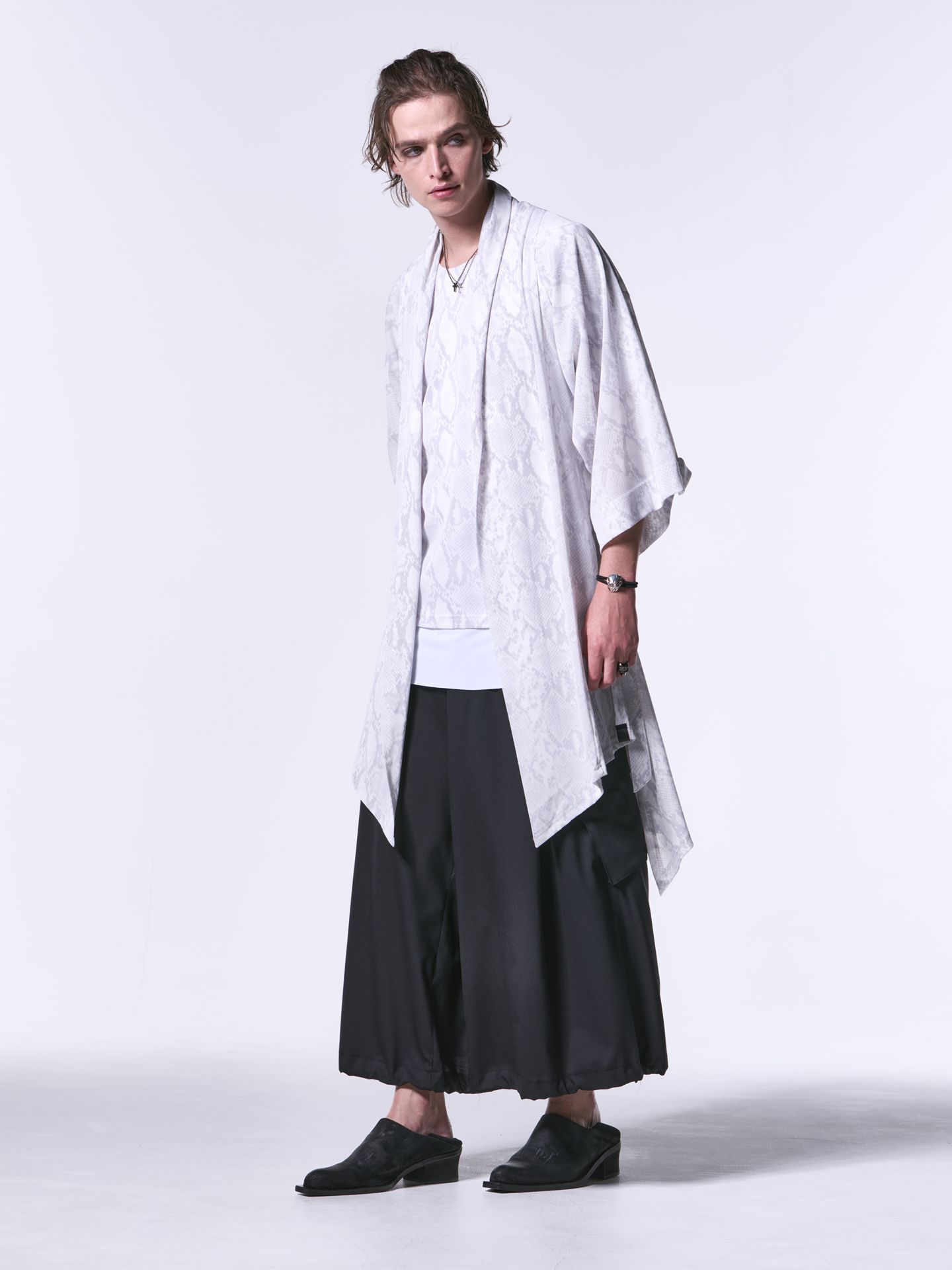 《予約品》 KIMONO-SleeveCardigan / キモノカーディガン / ホワイトパイソン