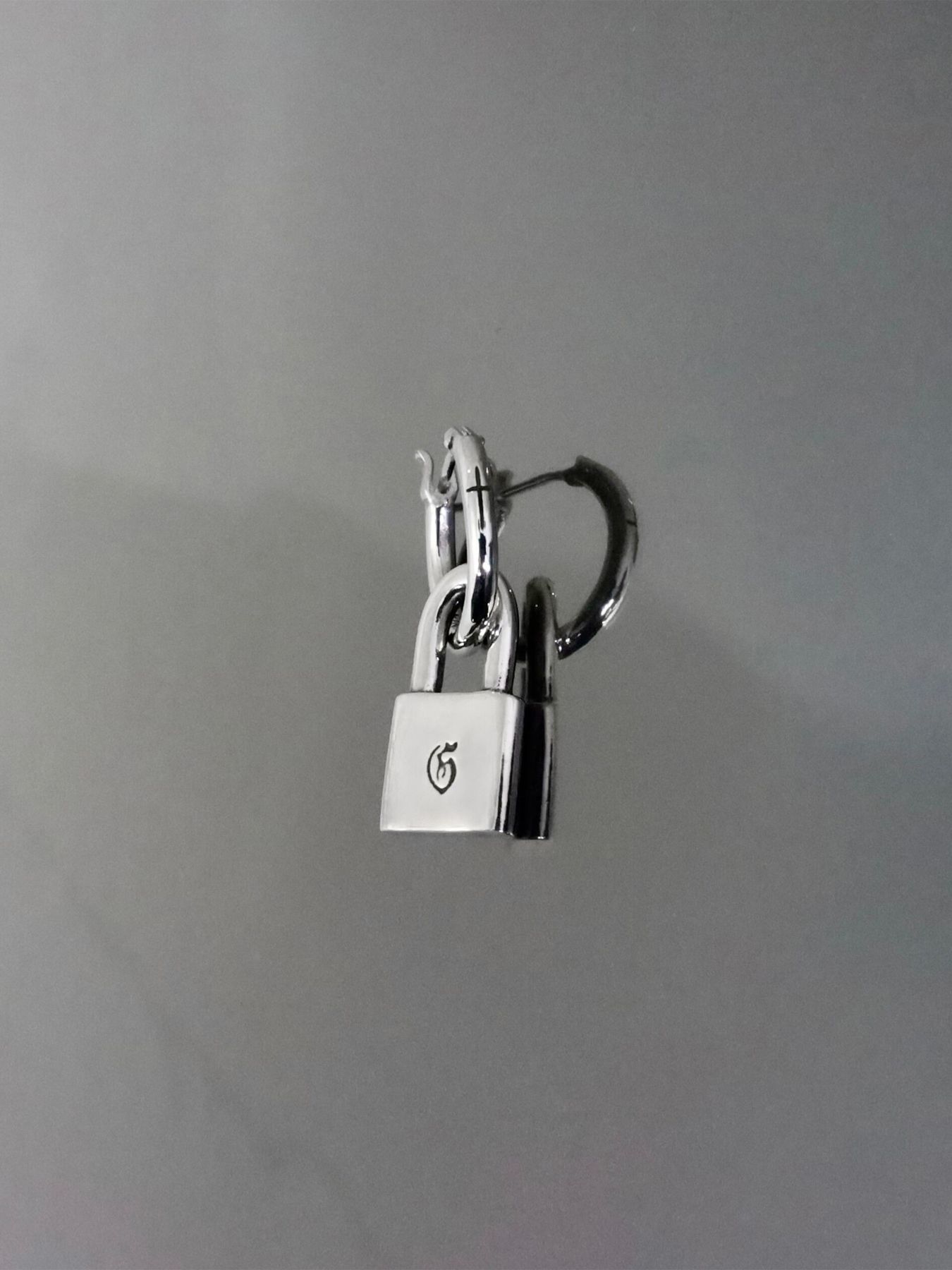 《受注生産》CROSS THIN HOOP with PADLOCK / クロスシンフープ ウィズ パドロック / 注文から1～2週間後入荷予定