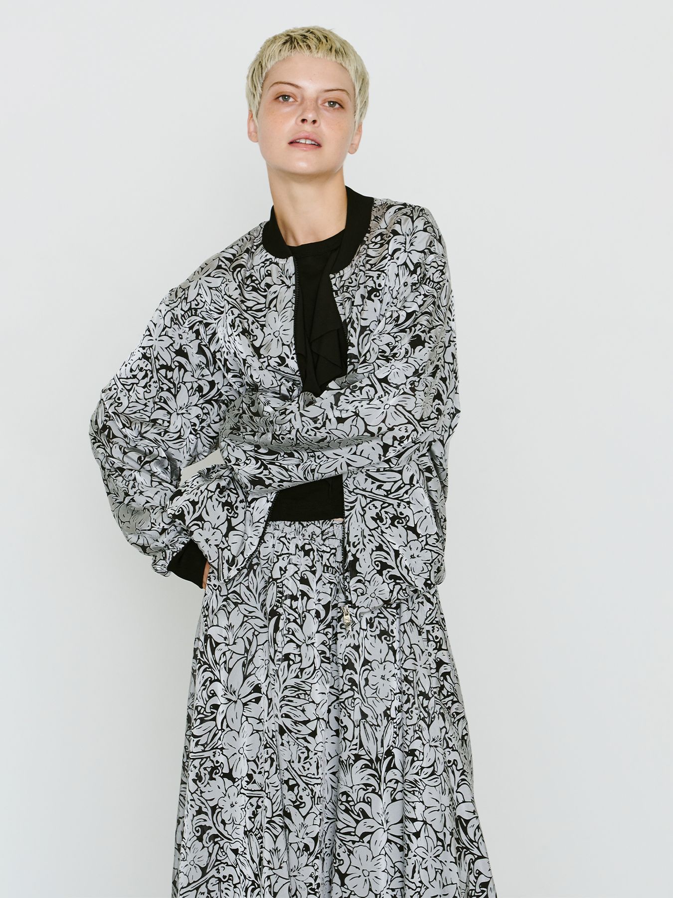 【予約品 8月10日(日) 締切 】WOMENS FLOWER OPAL JACKET / フラワーオパール ジャケット / グレー