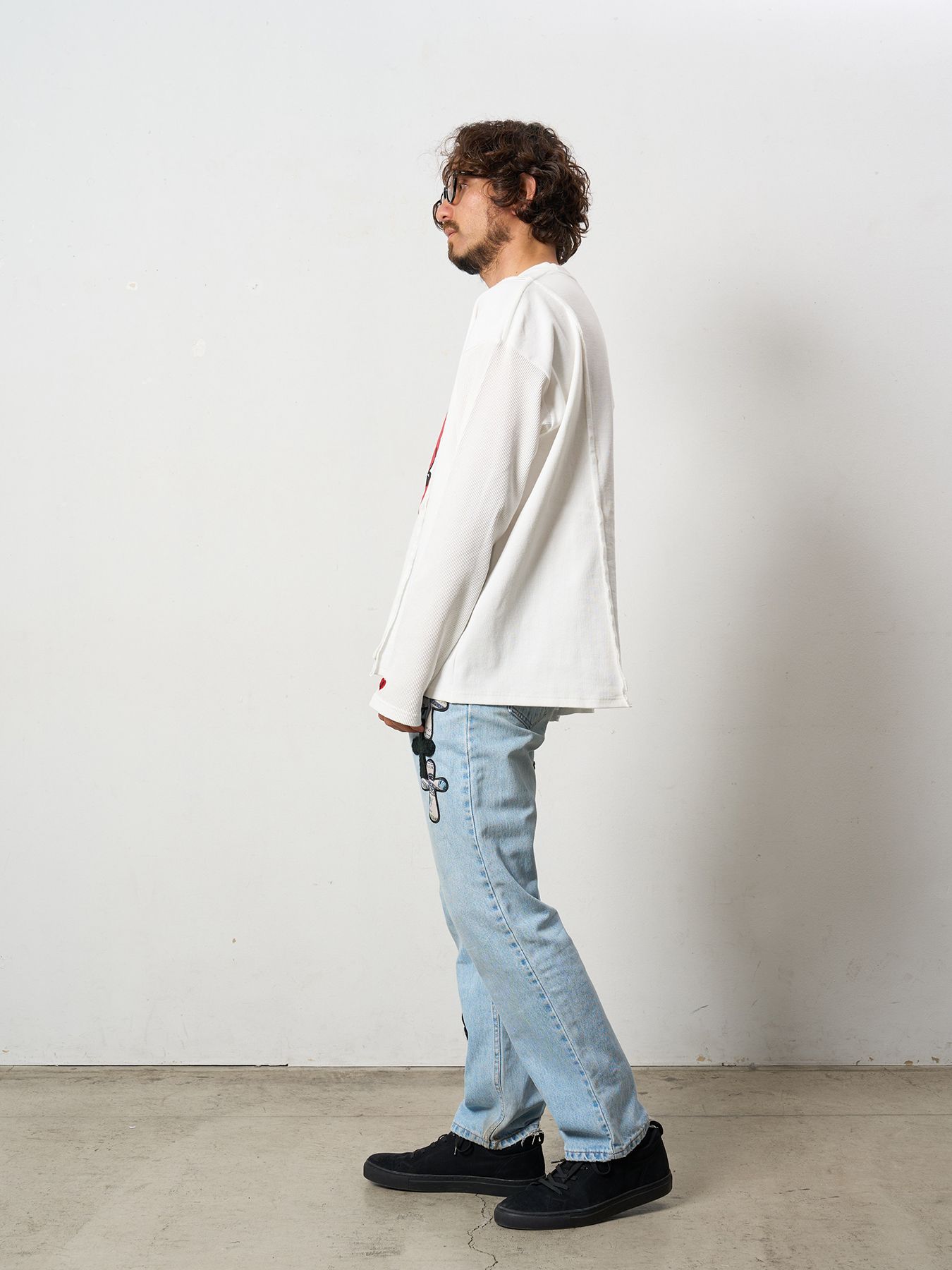 【予約品 5月8日(木) AM10時 締切】 3MIXレイヤードカットオフ モザイクプリント LS ワイドシルエットTシャツ / ホワイト