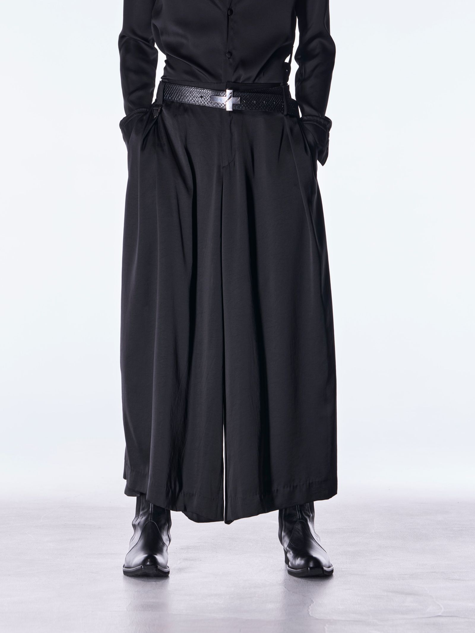 【予約品 6月29日(月) 締切】Vintage Satin Wide Tuck Slacks / ワイドタックスラックス / ブラック