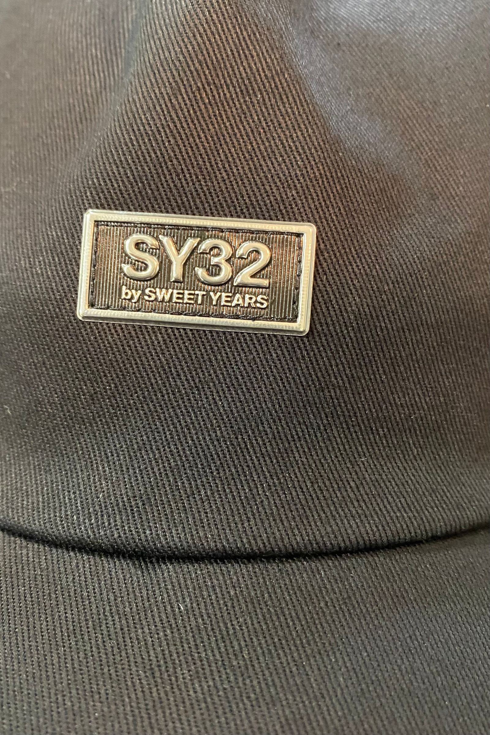 5パネルローキャップ。 ラバープレートロゴ/ BLACK 【SY32 by SWEET YEARS】