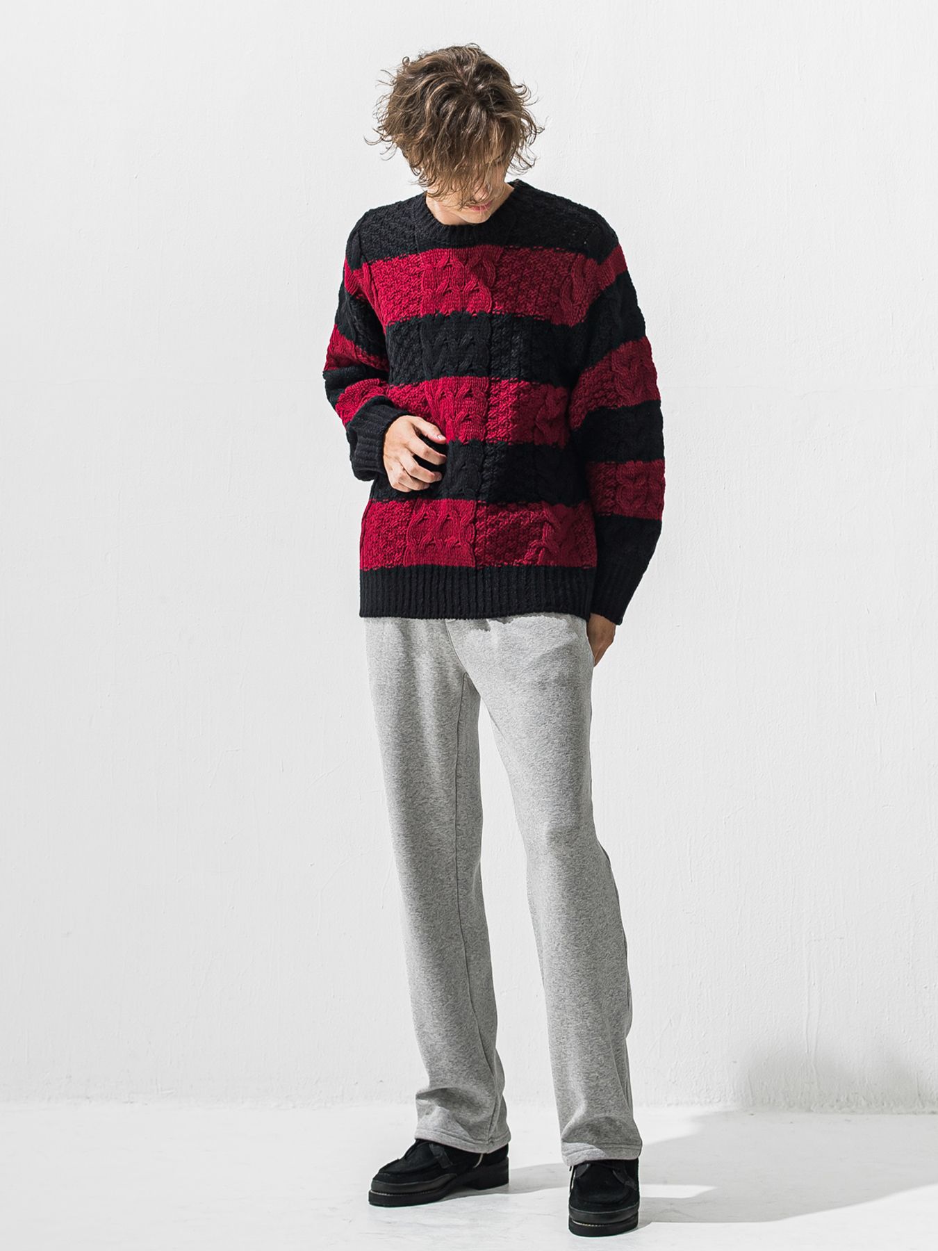 【予約品 9月6日(日) 締切】CABLE LAW SWEATER / ケーブル編みローゲージセーター / ブラック×レッド