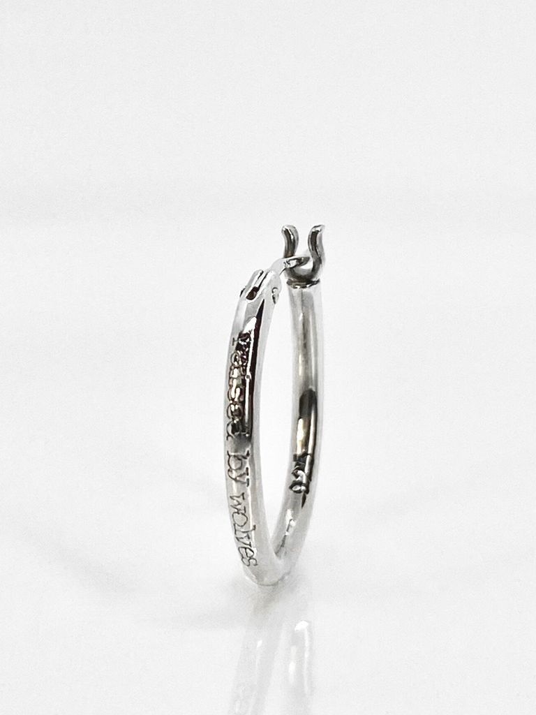 《受注生産》 THIN HOOP raised by wolves [LARGE] ピアス / 注文から2～3週間後入荷予定