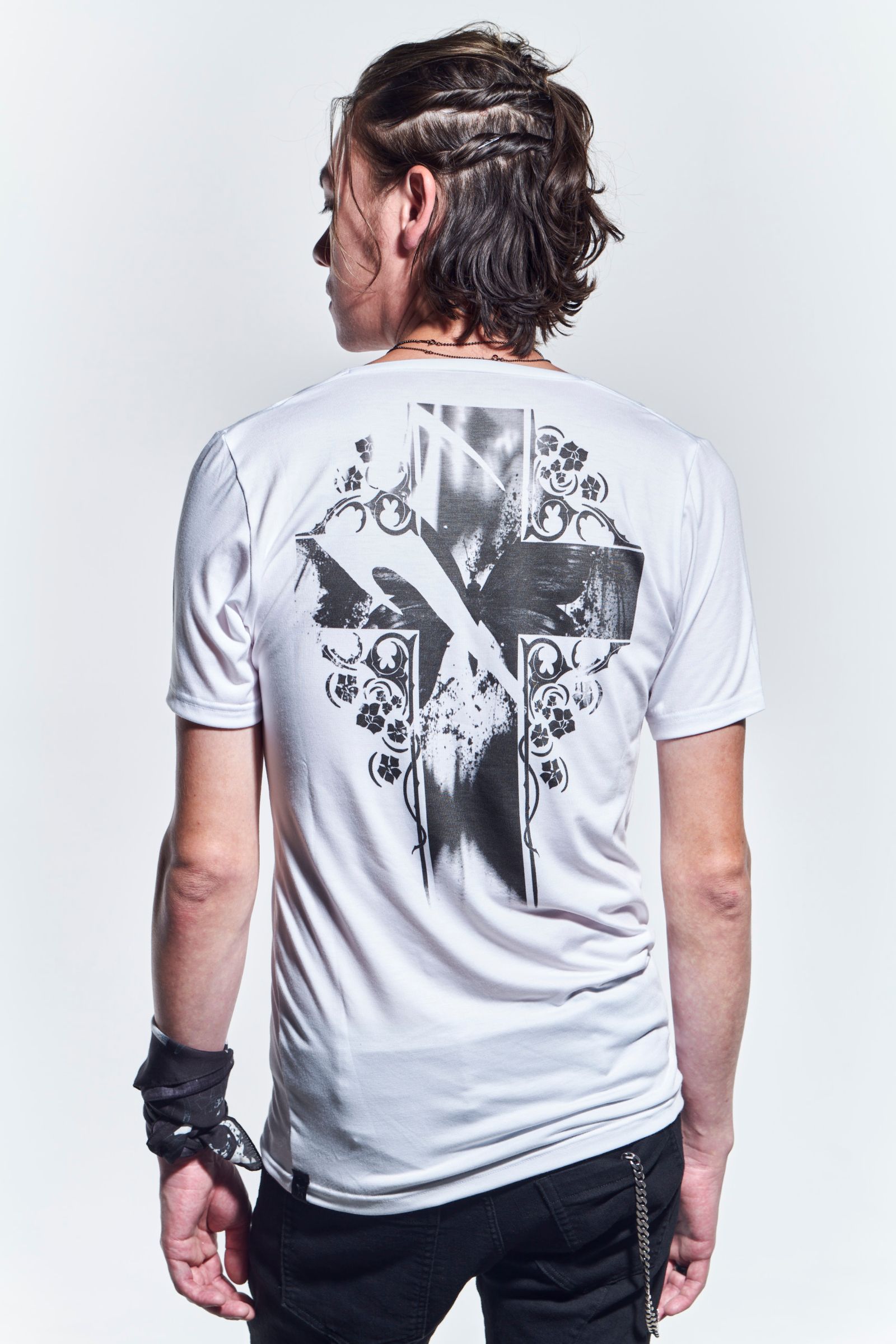 《予約品》 V-Neck T-Shirts Tシャツ BEA TENJIKU / White 【kiryuyrik】 1月入荷予定