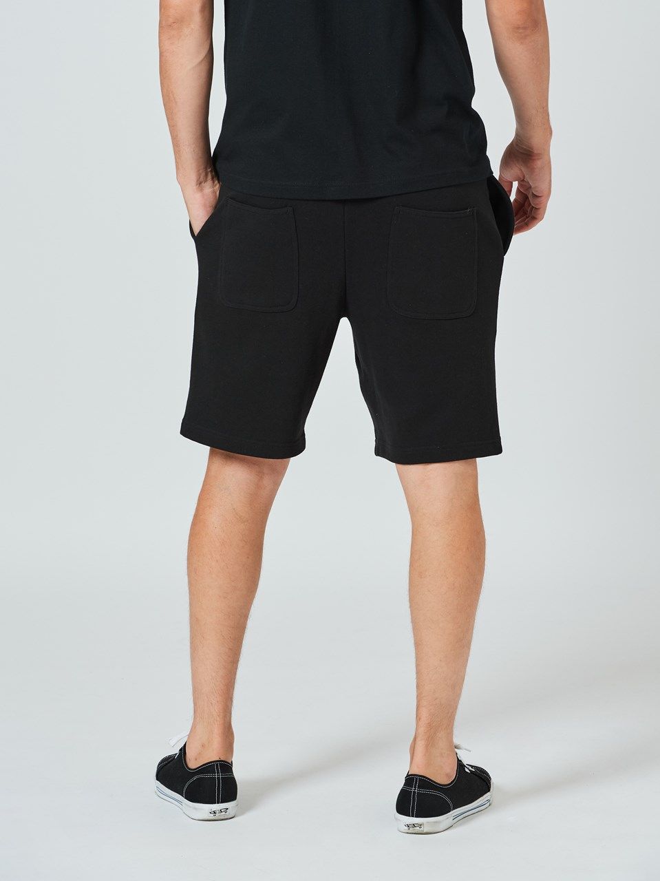 (予約品2023年10月19日18時締め) muta Circle Logo Sweatshorts / スウェットショートパンツ / ブラック 【Acanthus×muta】