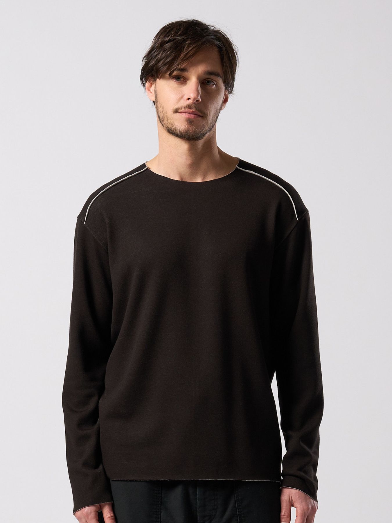 【予約品 4月19日(日) 18時締切】back boa cut-off crew / バックボア カットオフ クルーネック/ ブラック