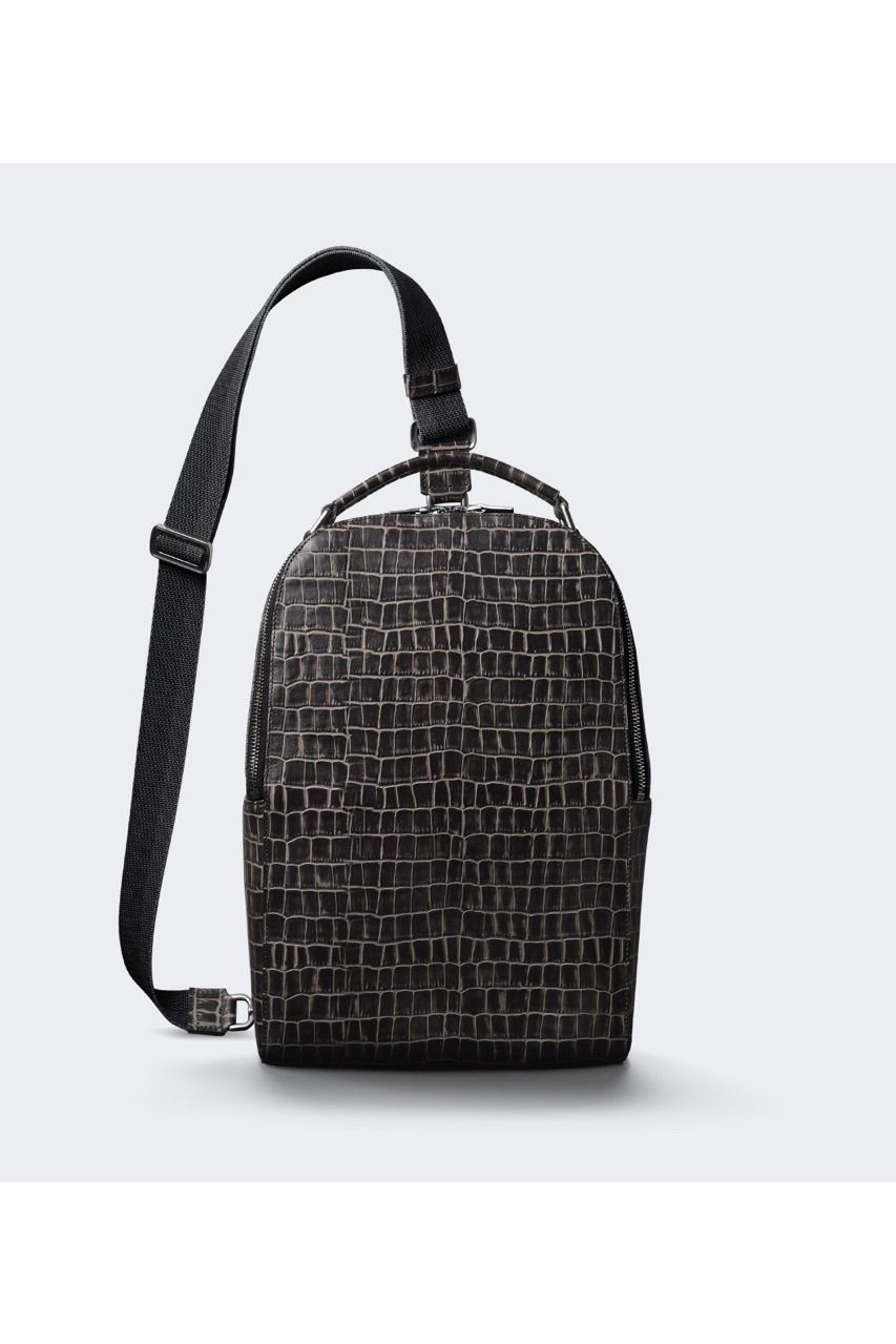3WAYボディバッグ Tint Embossing Leather / Pale Black 【aniary】