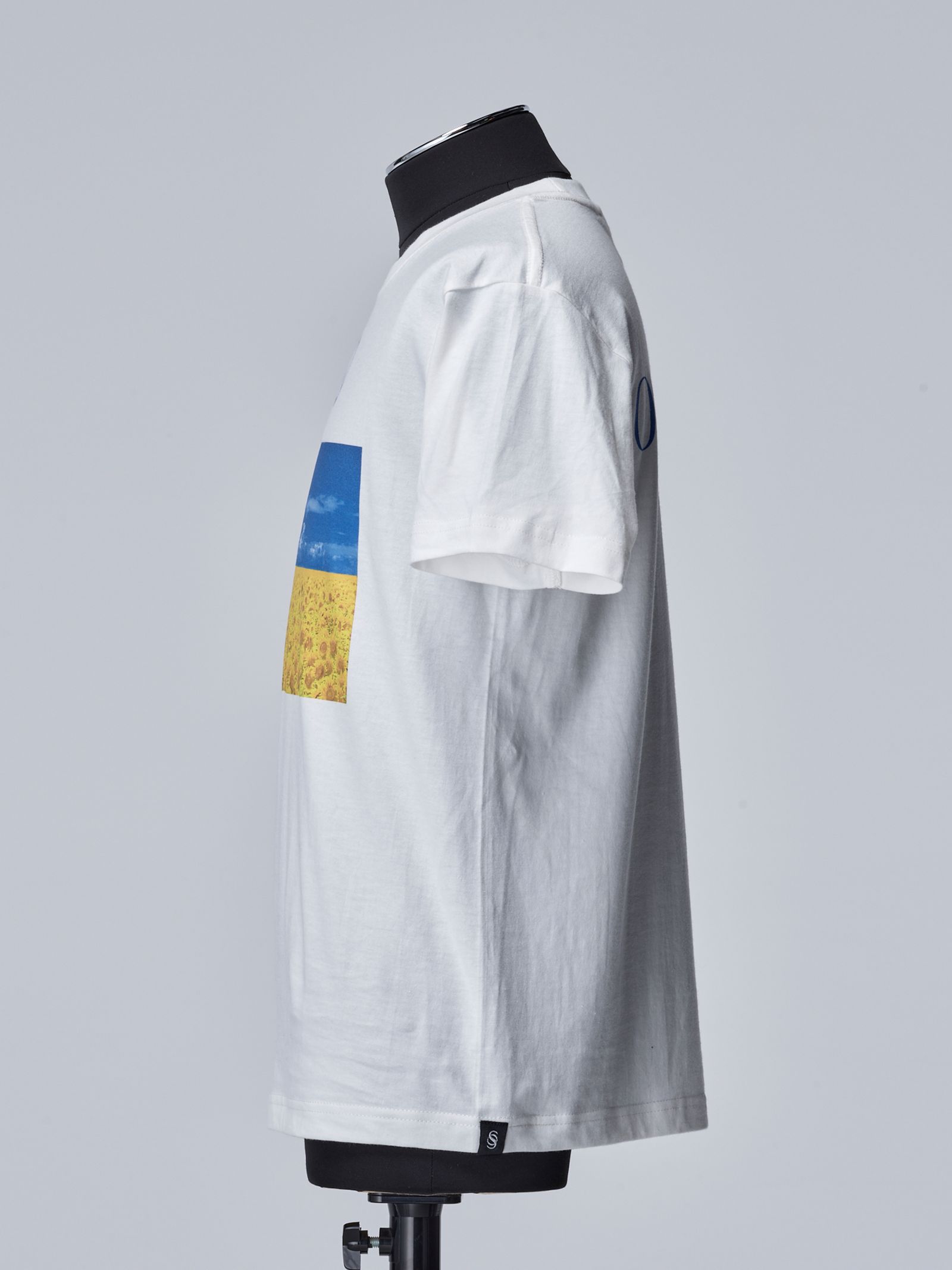《予約品》 UKRAINE-CharityT-Shirt / Tシャツ  / ホワイト 【THE ONENESS】 4月中入荷予定