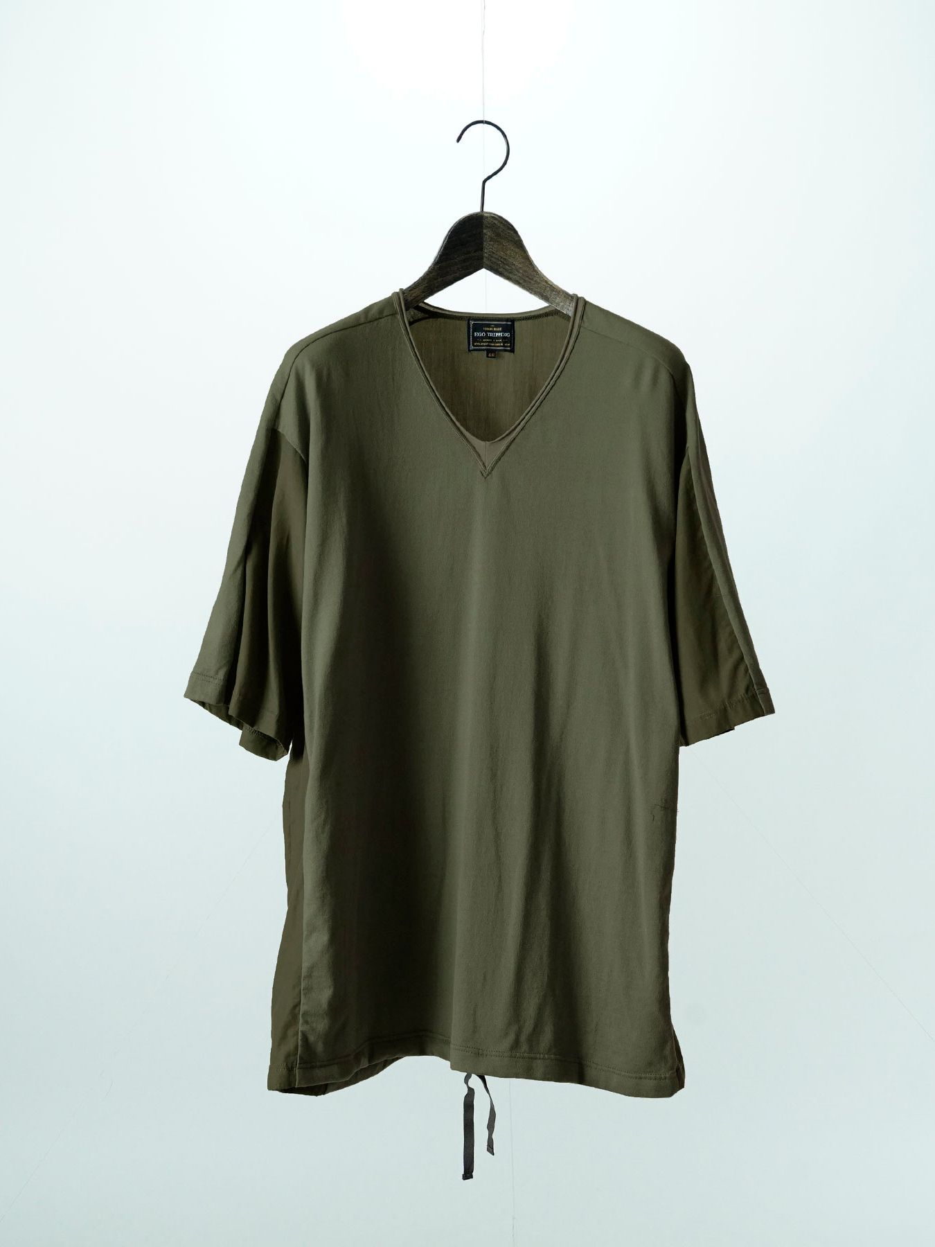 【予約品 11月9日(月) 締切】DUALTEXTEE / 切り替え VネックTシャツ / ベージュ